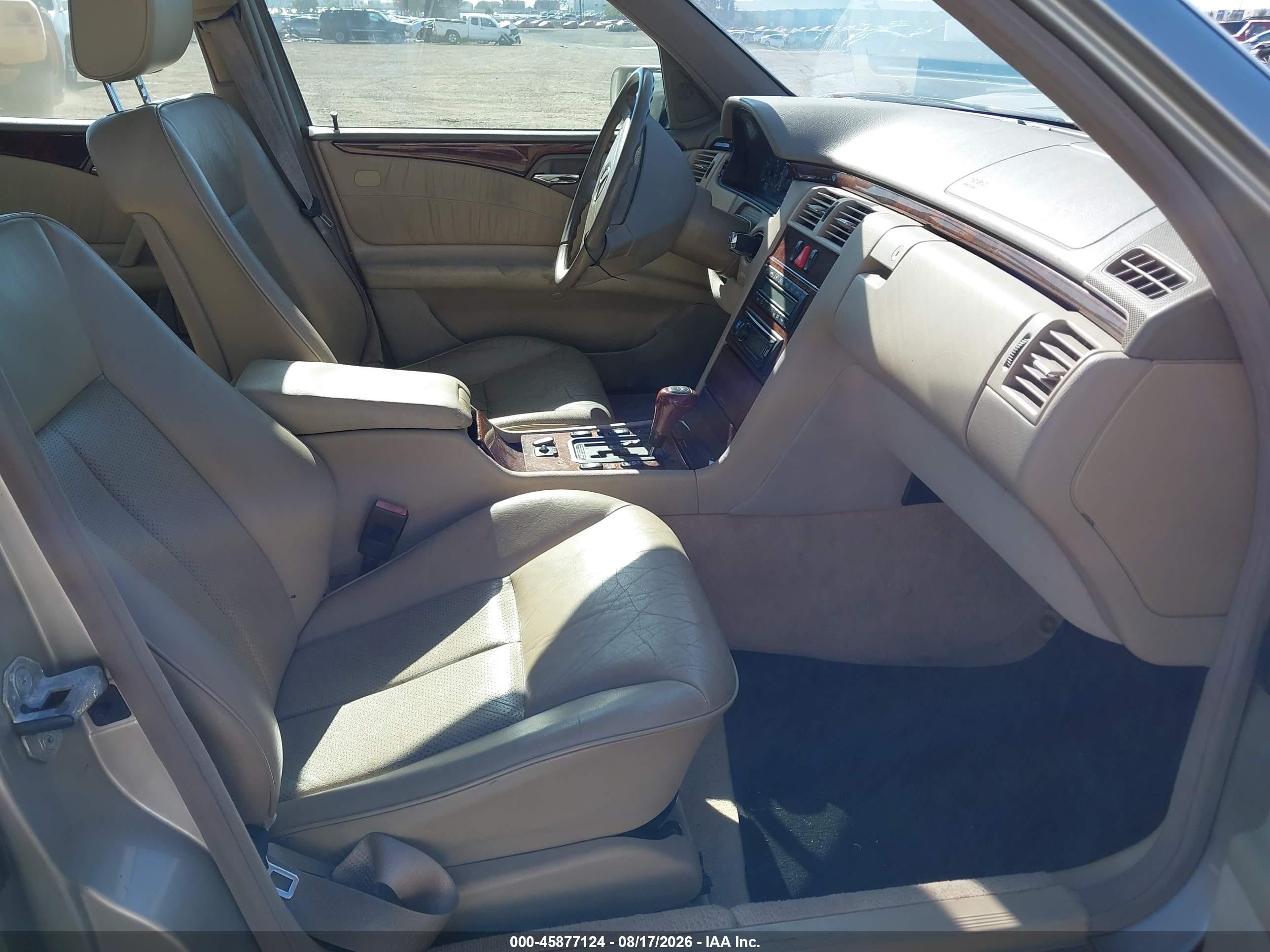 1998 Mercedes-benz E 320   Tan vin: WDBJF65F2WA603780