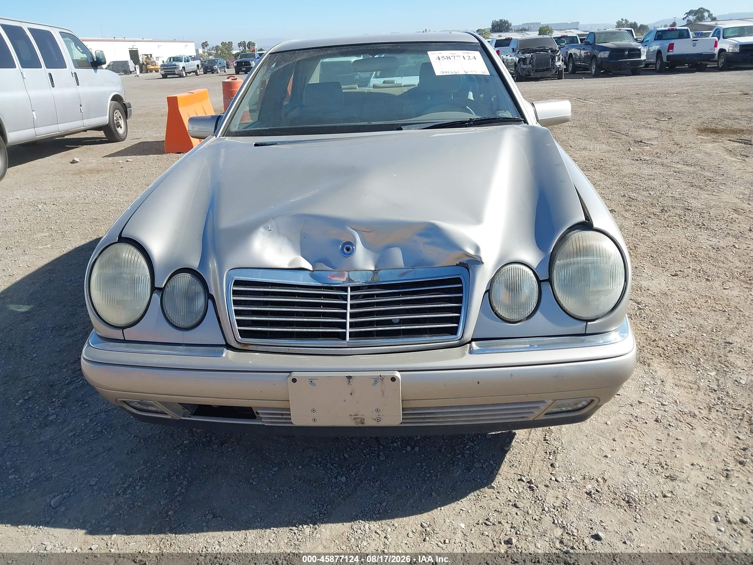 1998 Mercedes-benz E 320   Tan vin: WDBJF65F2WA603780