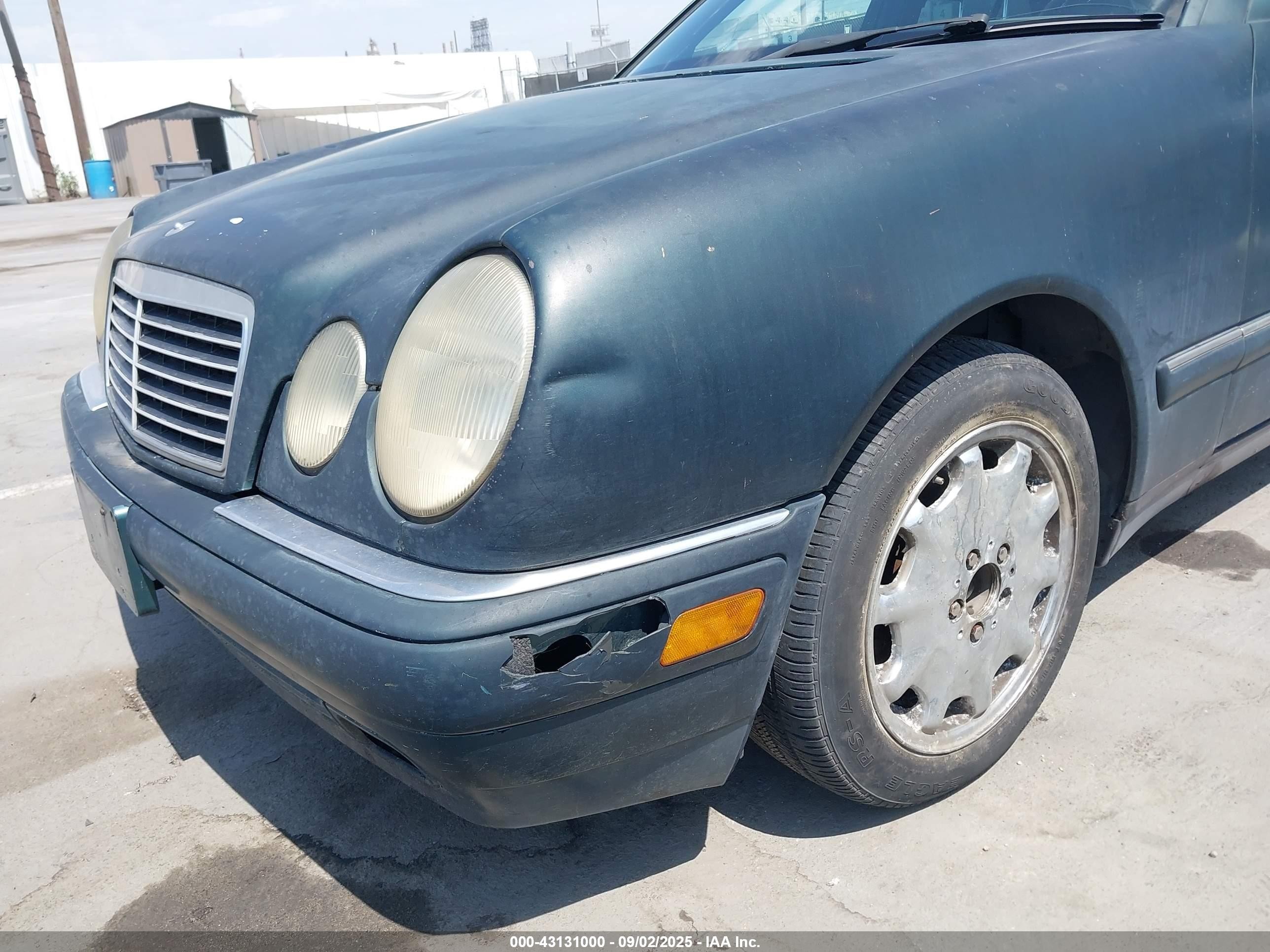 1998 Mercedes-benz E 320   Зеленый vin: WDBJF65F2WA645365