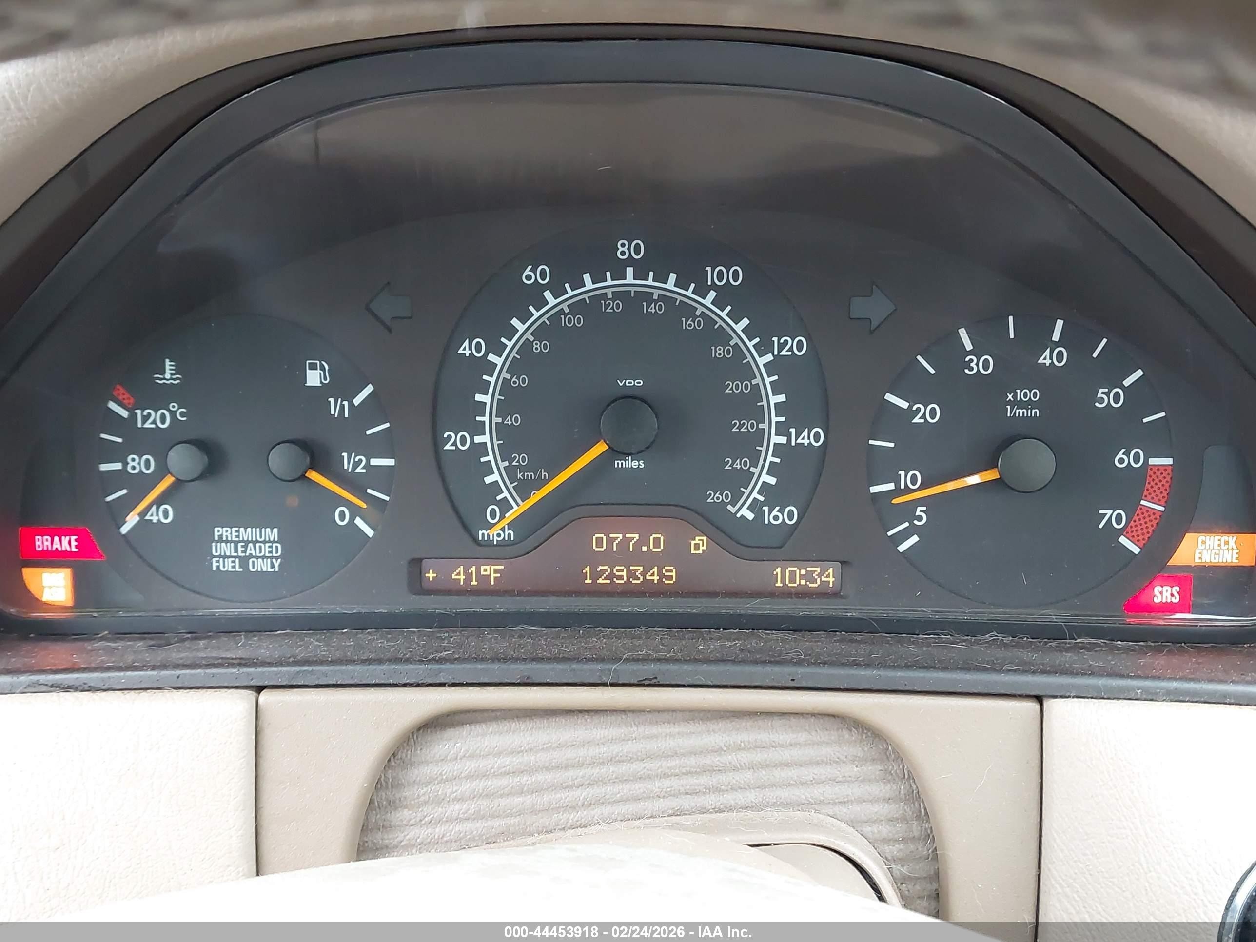 1998 Mercedes-benz E 320   Золотой vin: WDBJF65F2WA648301