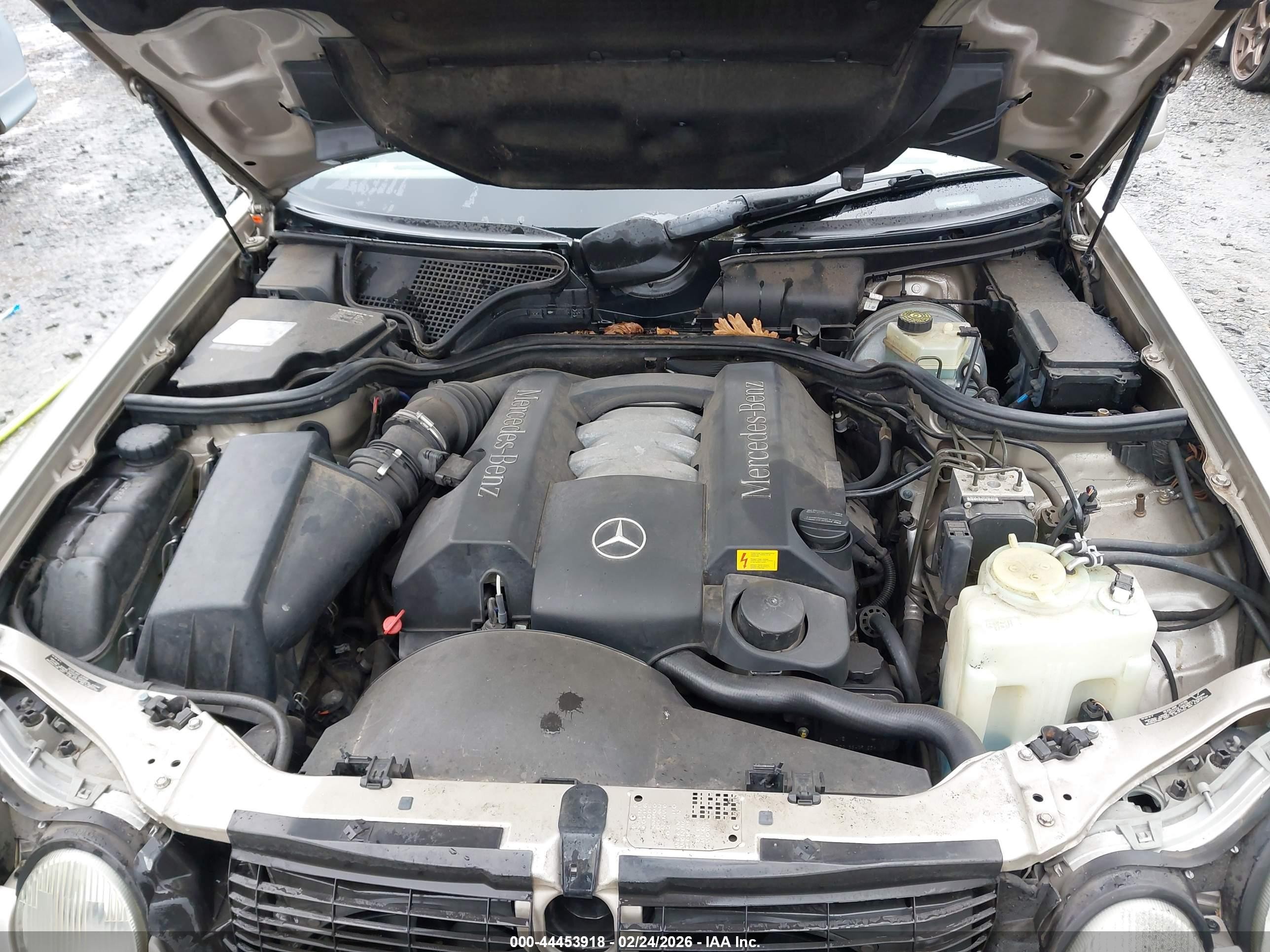 1998 Mercedes-benz E 320   Золотой vin: WDBJF65F2WA648301