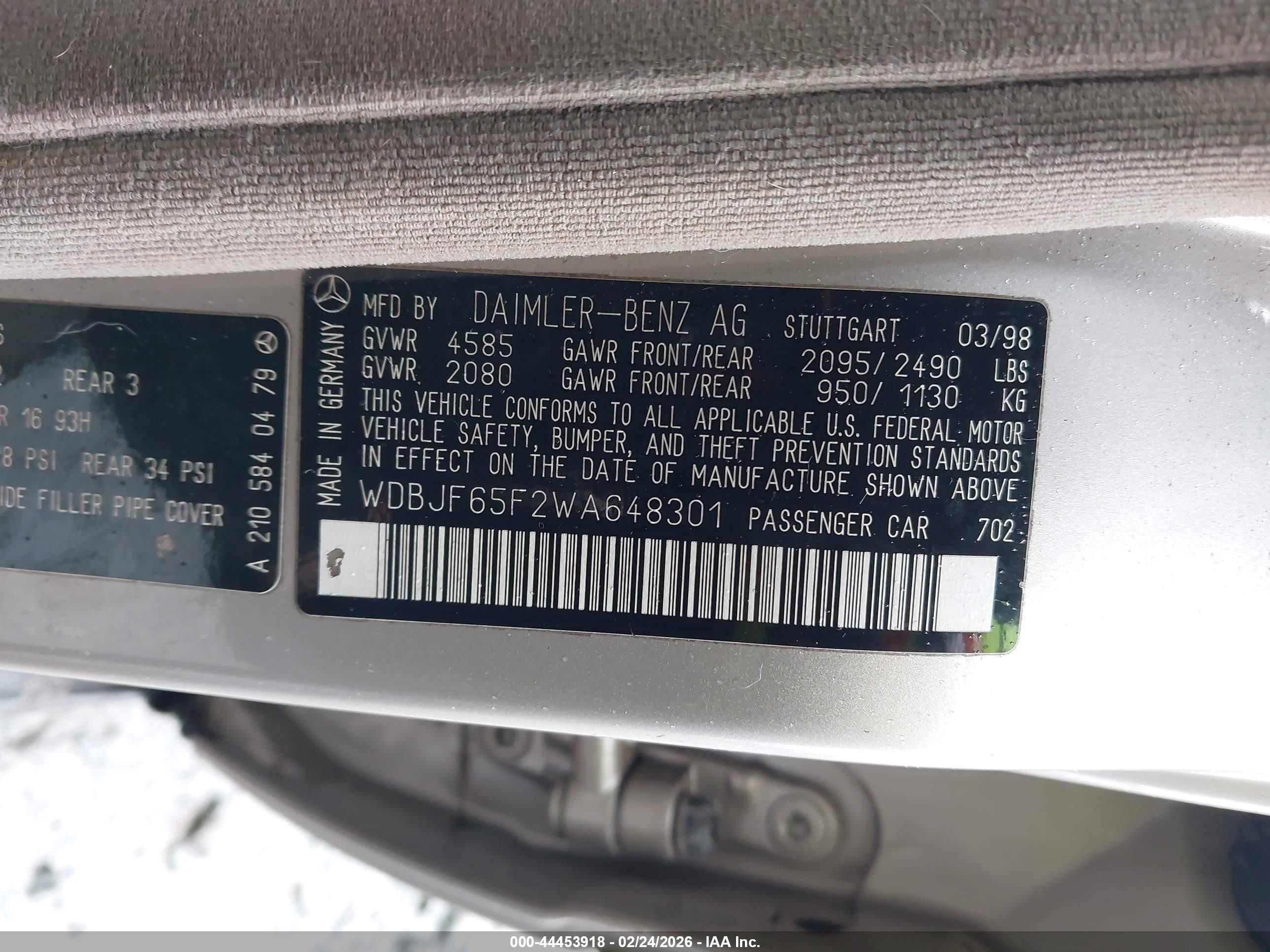 1998 Mercedes-benz E 320   Золотой vin: WDBJF65F2WA648301