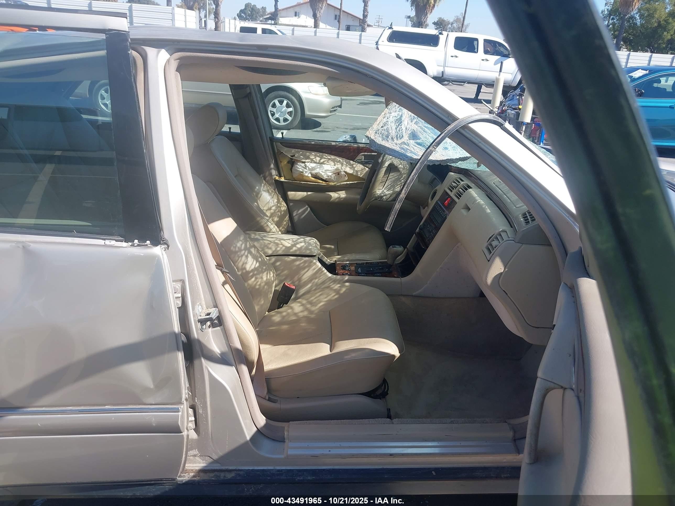 1998 Mercedes-benz E 320   Champagne vin: WDBJF65F2WA655345