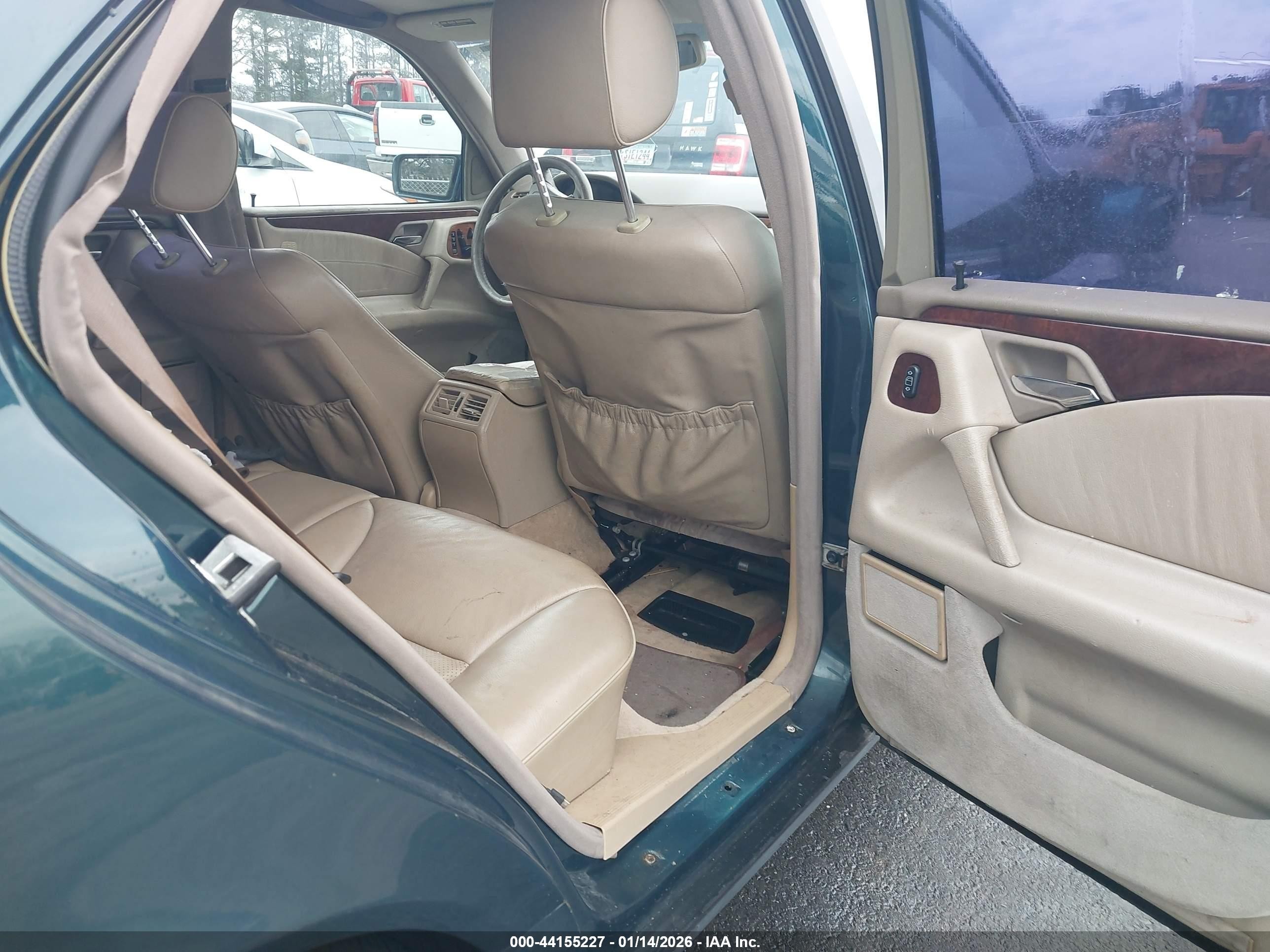 1998 Mercedes-benz E 320   Зеленый vin: WDBJF65F2WA675501