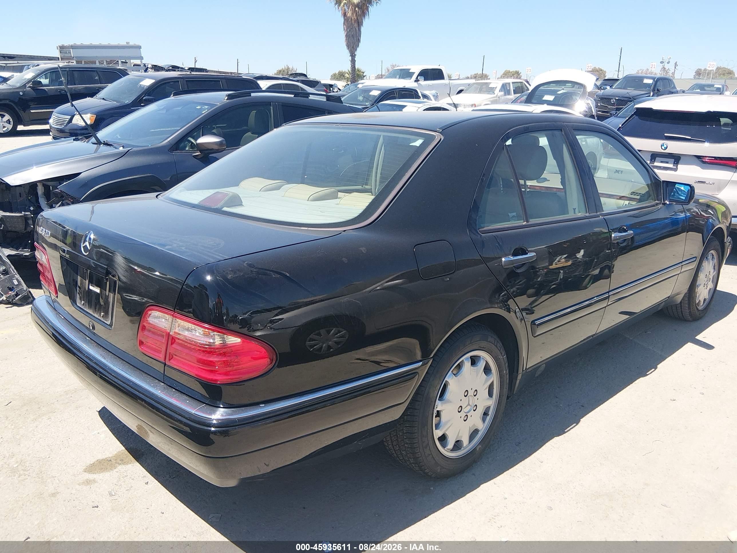 1998 Mercedes-benz E 320   Черный vin: WDBJF65F2WA692346
