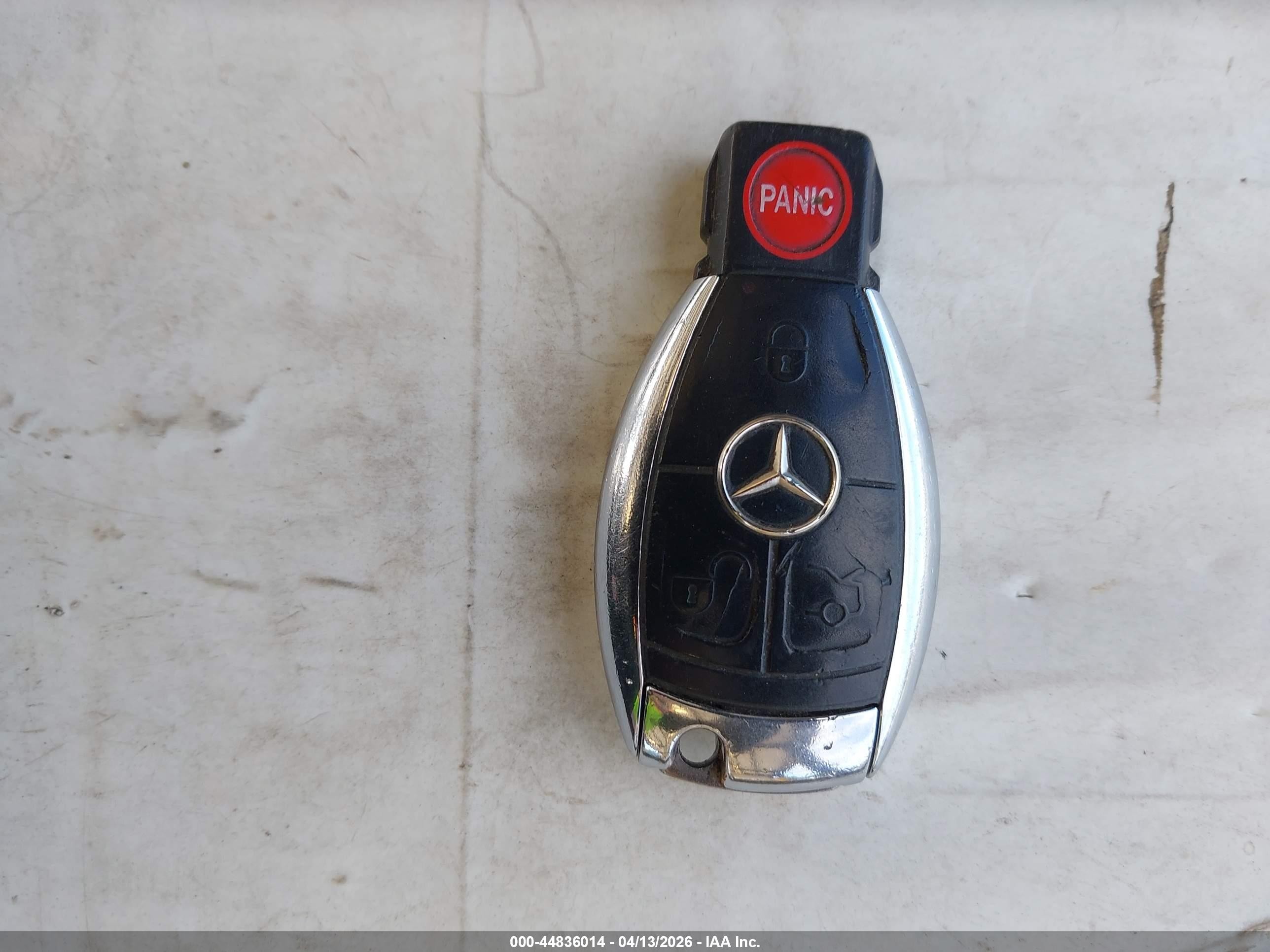 1998 Mercedes-benz E 320   White vin: WDBJF65F3WA507172