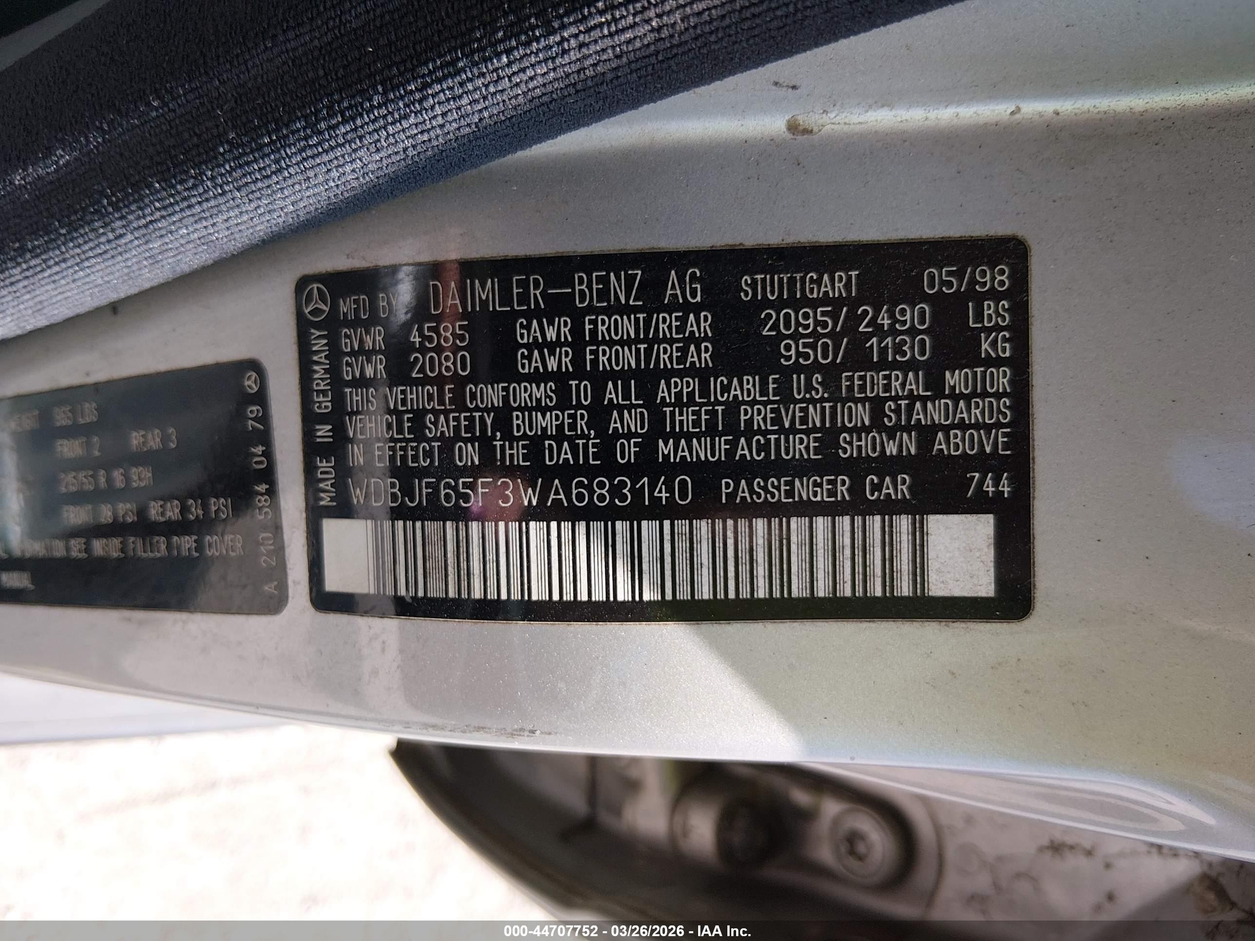 1998 Mercedes-benz E 320   Silver vin: WDBJF65F3WA683140