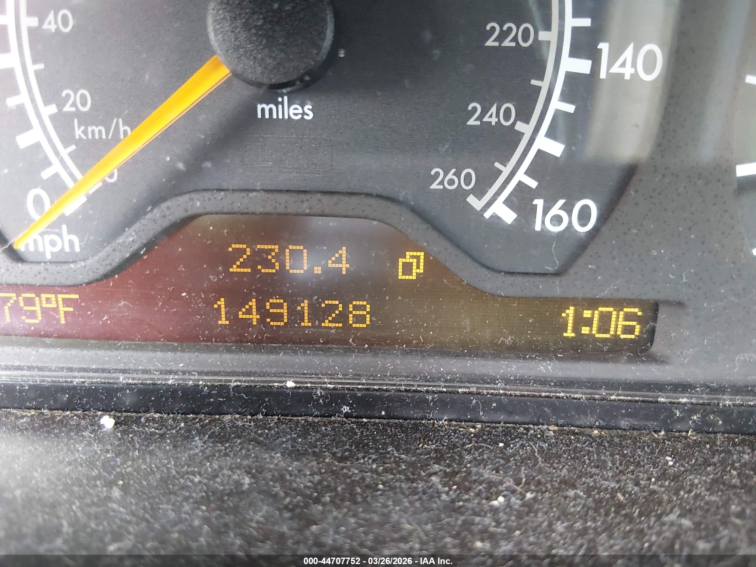 1998 Mercedes-benz E 320   Silver vin: WDBJF65F3WA683140