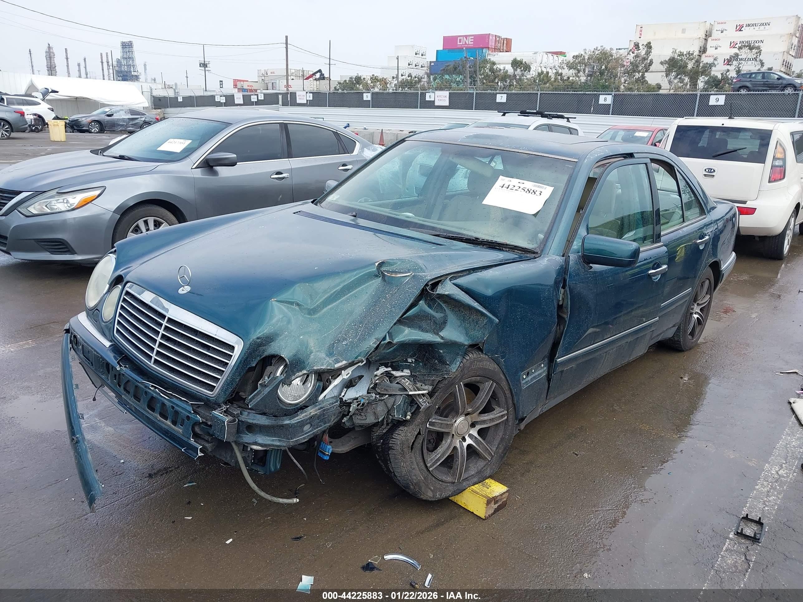 1998 Mercedes-benz E 320   Зеленый vin: WDBJF65F4WA442977