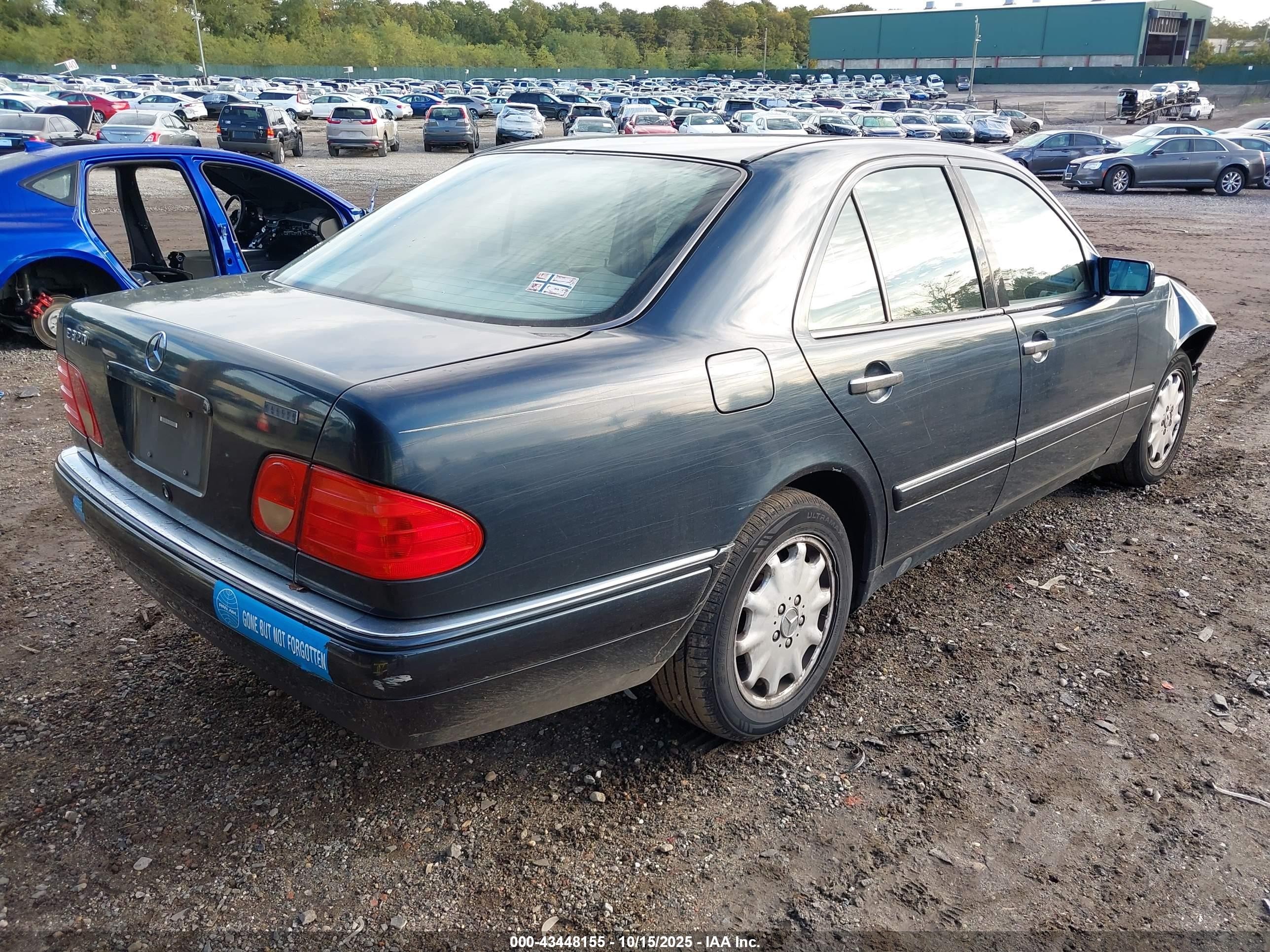 1998 Mercedes-benz E 320   Black vin: WDBJF65F4WA538995