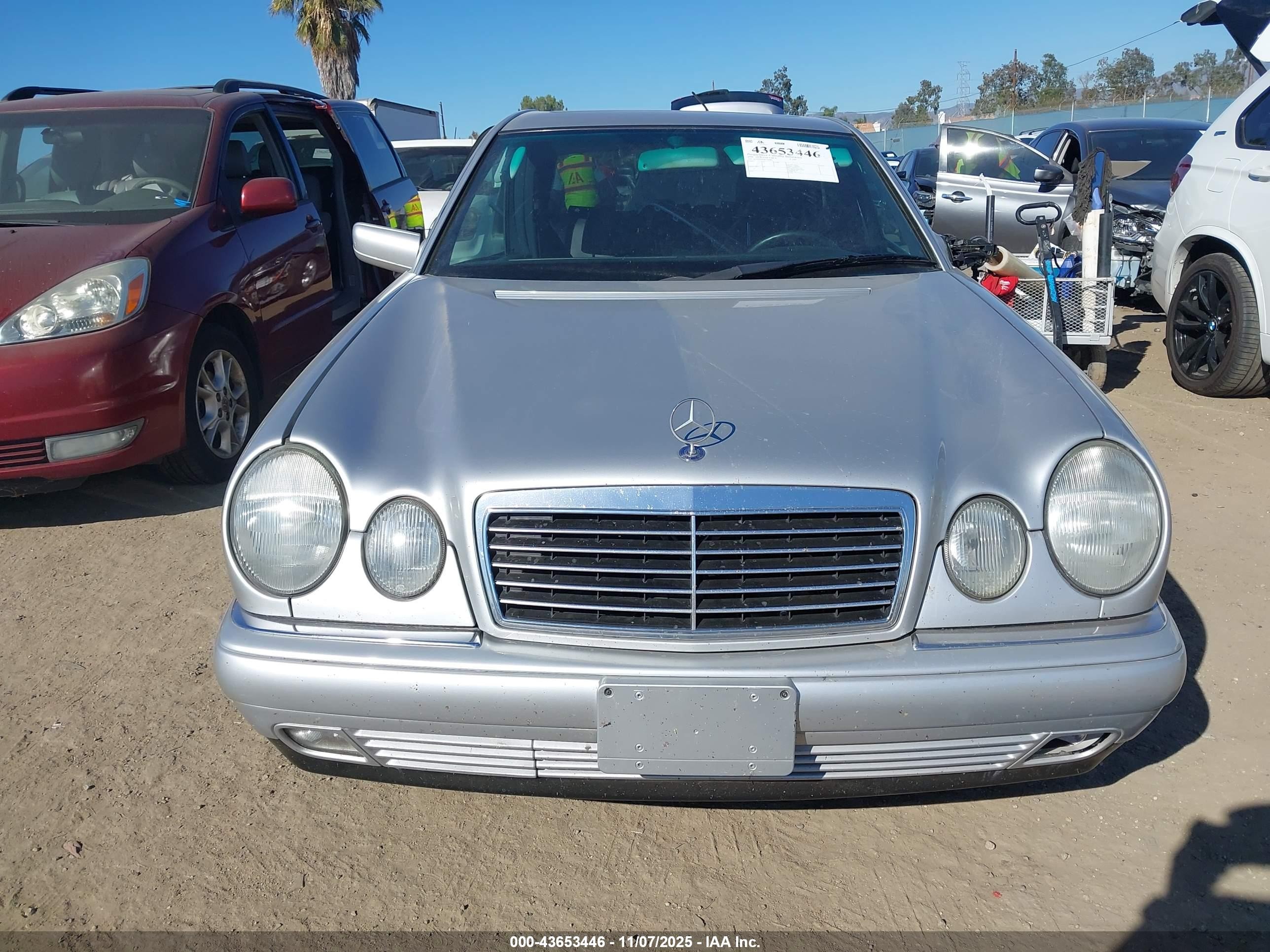 1998 Mercedes-benz E 320   Silver vin: WDBJF65F4WA699931