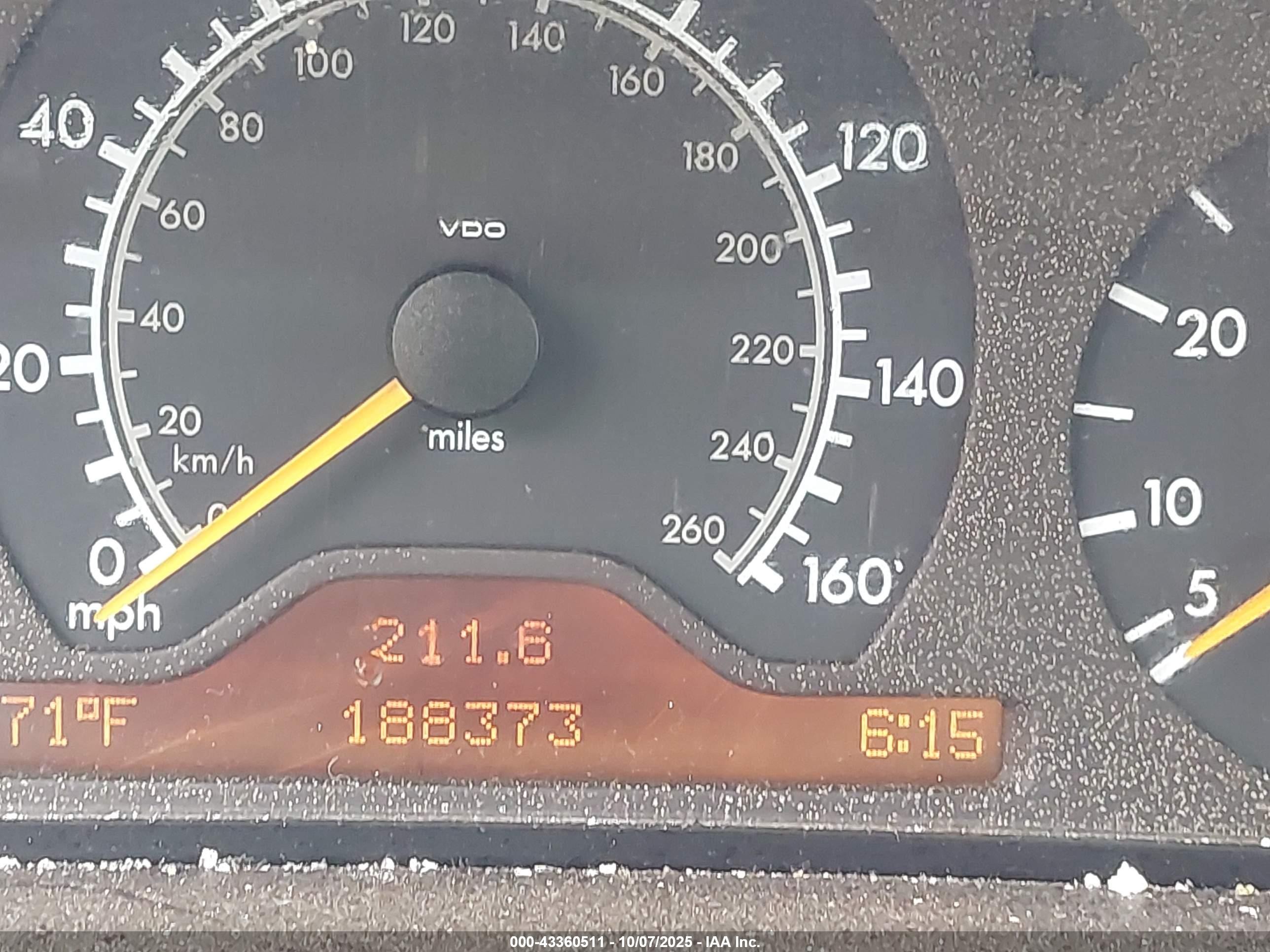 1998 Mercedes-benz E 320   Silver vin: WDBJF65F5WA437514