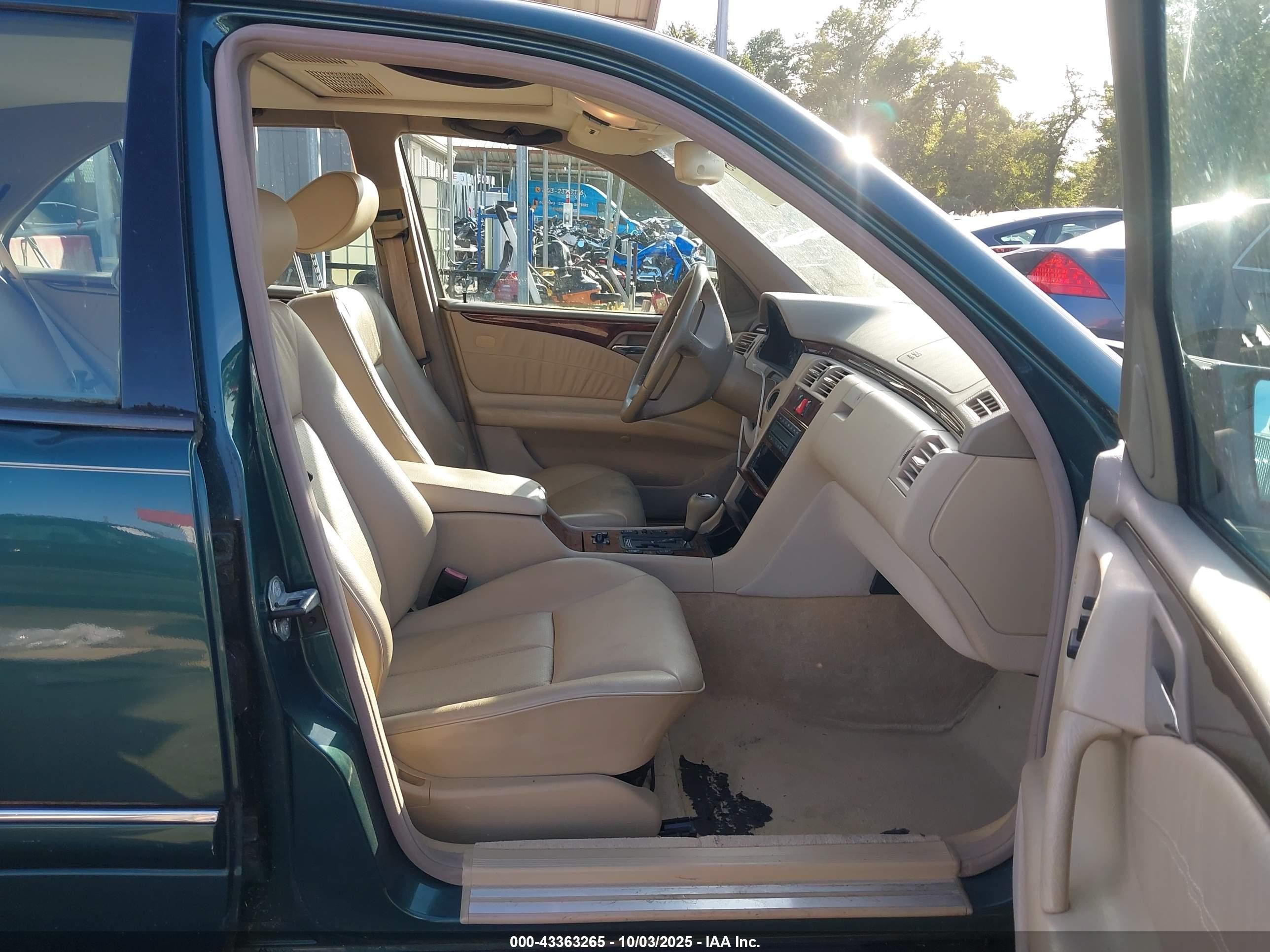 1998 Mercedes-benz E 320   Green vin: WDBJF65F6WA676179