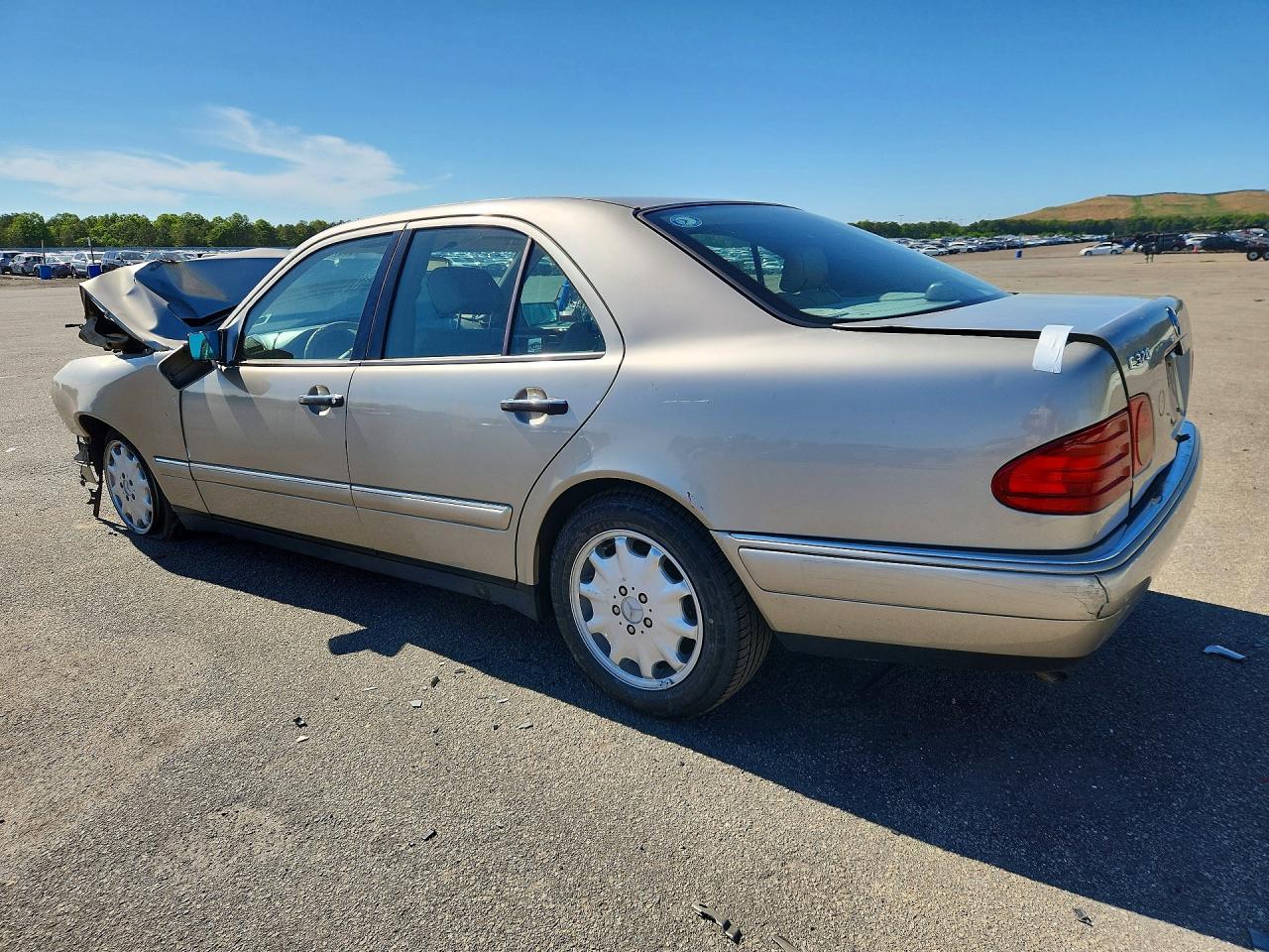 1998 Mercedes-benz E 320 Tan vin: WDBJF65F7WA609994
