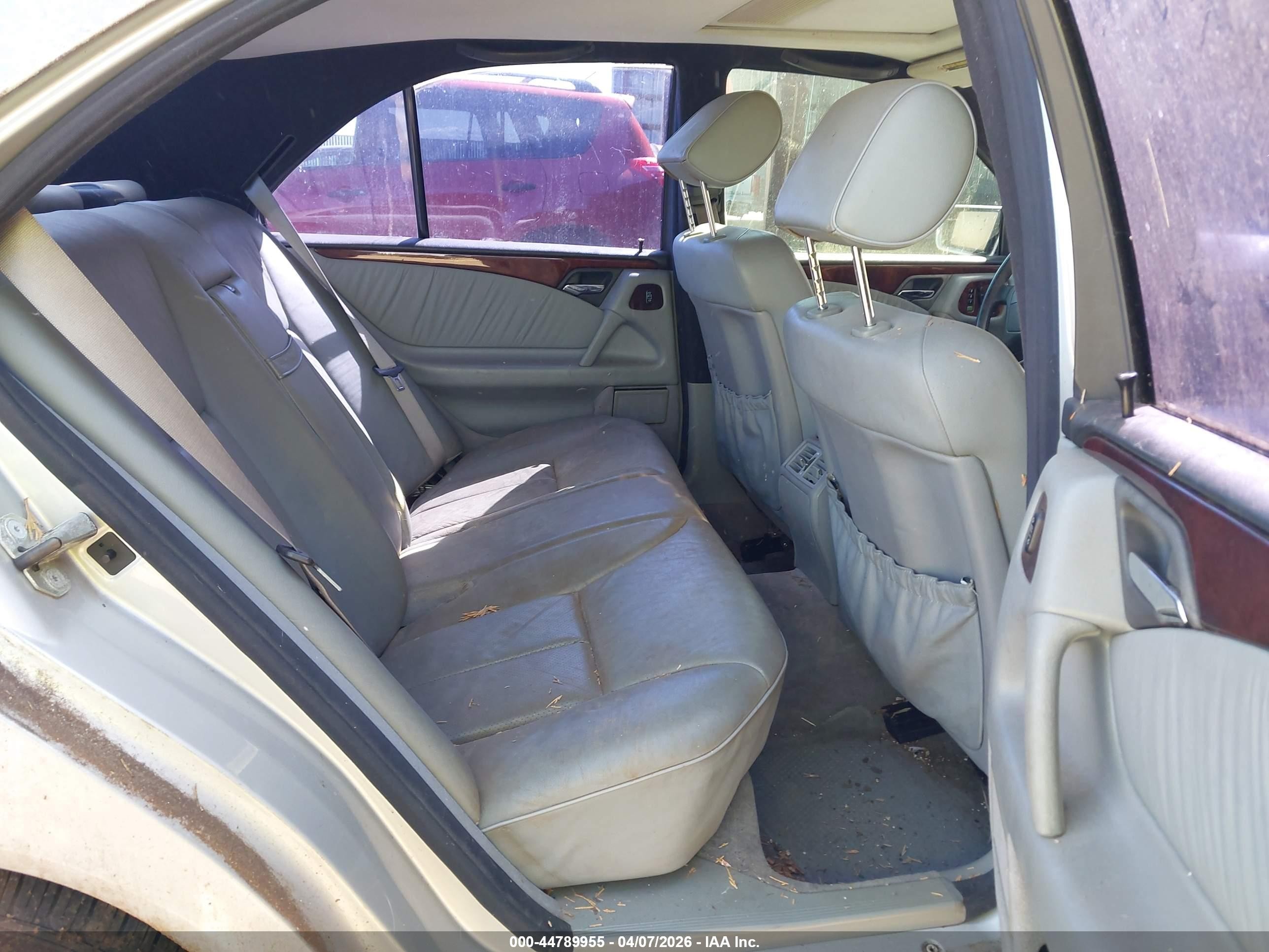 1998 Mercedes-benz E 320   Silver vin: WDBJF65F7WA647760
