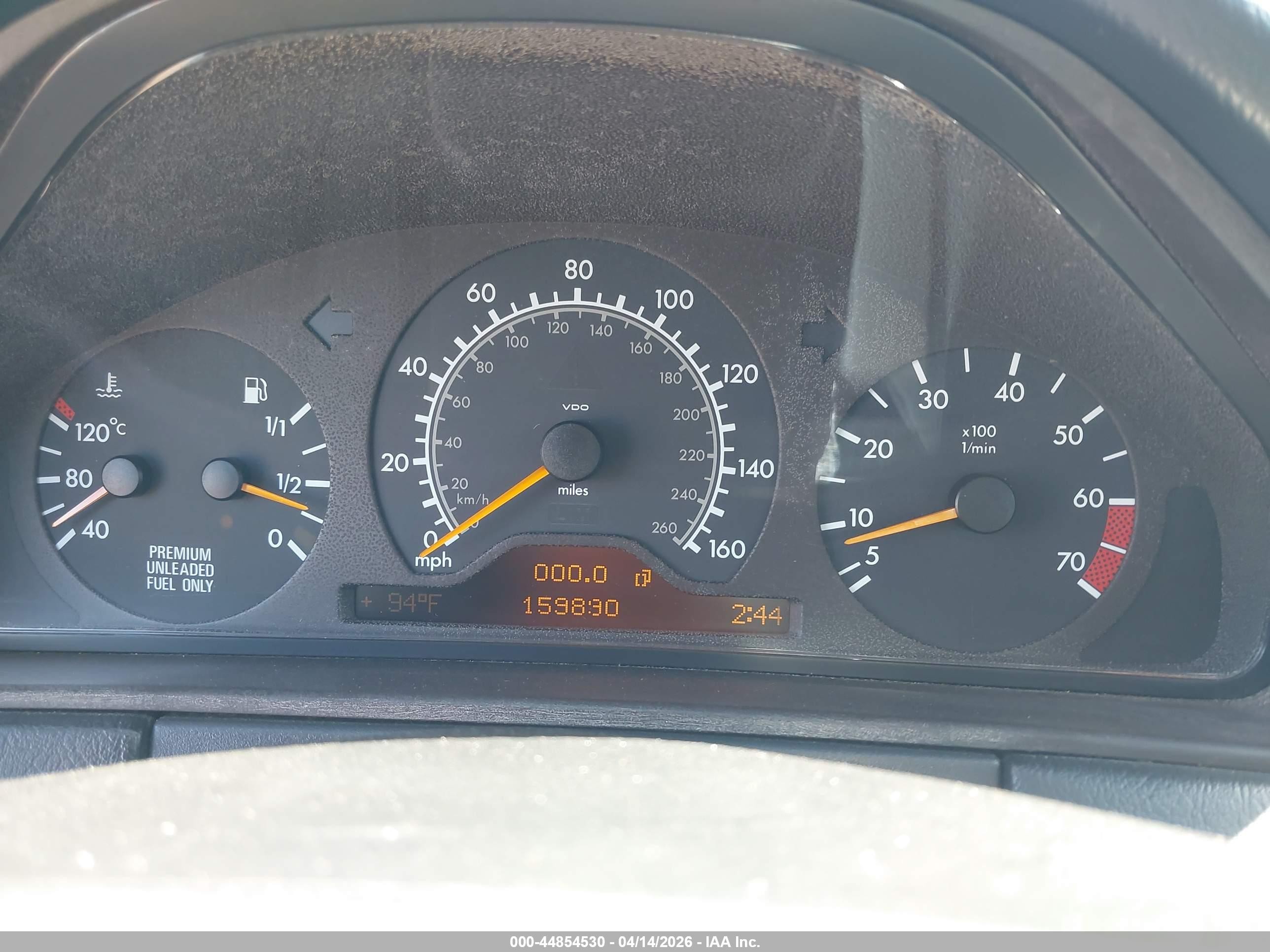 1998 Mercedes-benz E 320   Black vin: WDBJF65F7WA658032