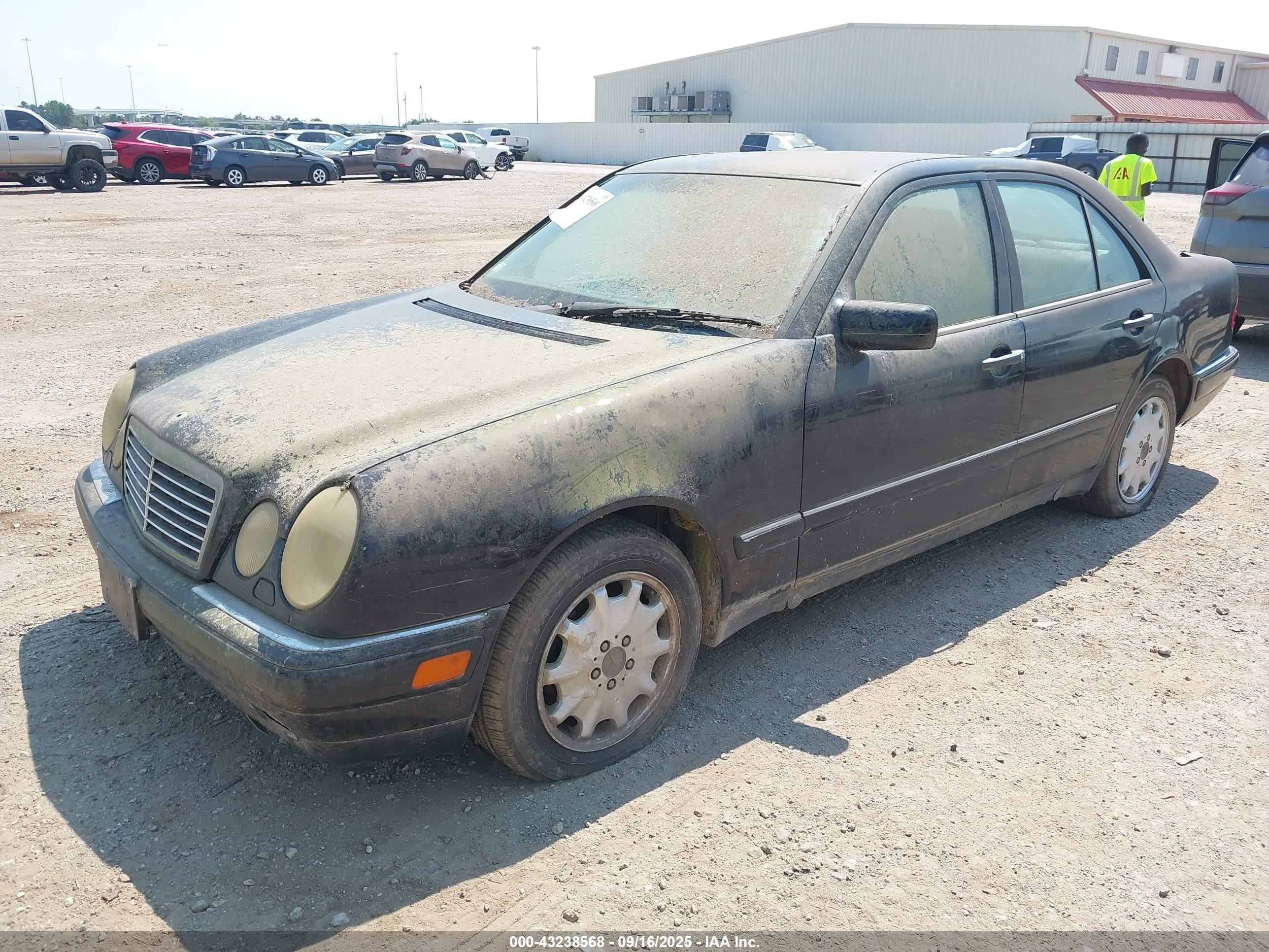 1998 Mercedes-benz E 320   Черный vin: WDBJF65F7WA689488