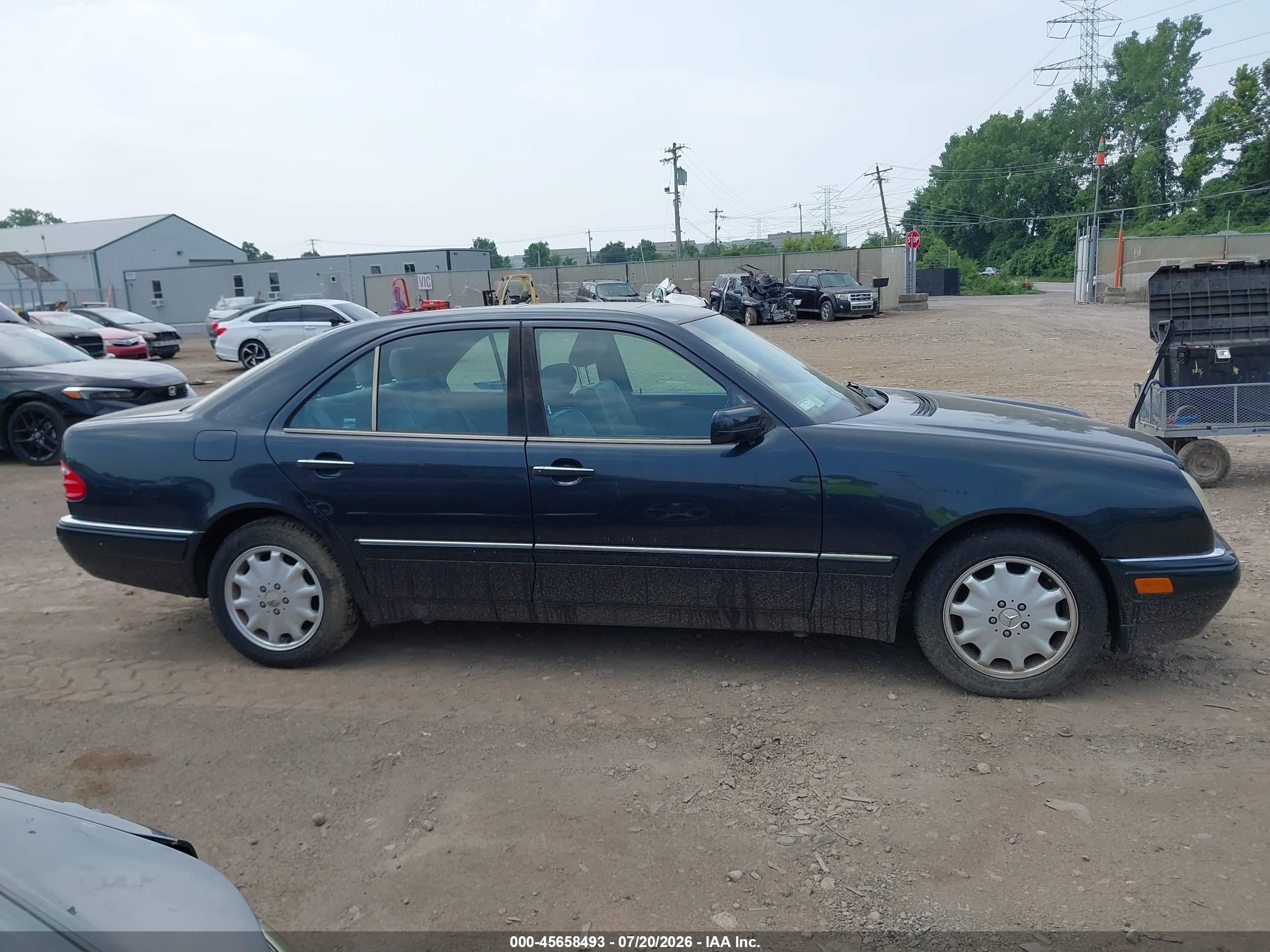1998 Mercedes-benz E 320 Dark Blue vin: WDBJF65F8WA697230