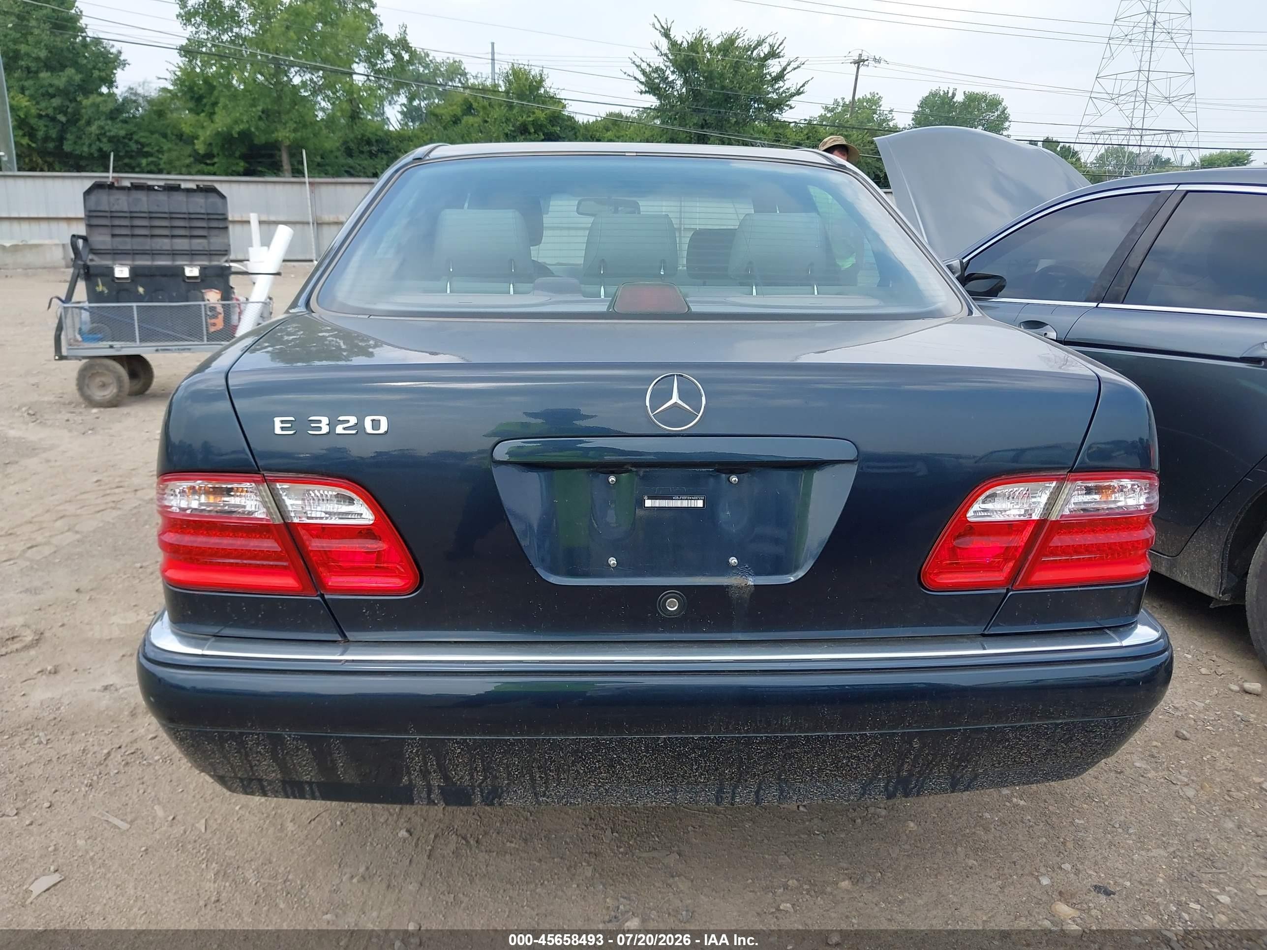1998 Mercedes-benz E 320 Dark Blue vin: WDBJF65F8WA697230