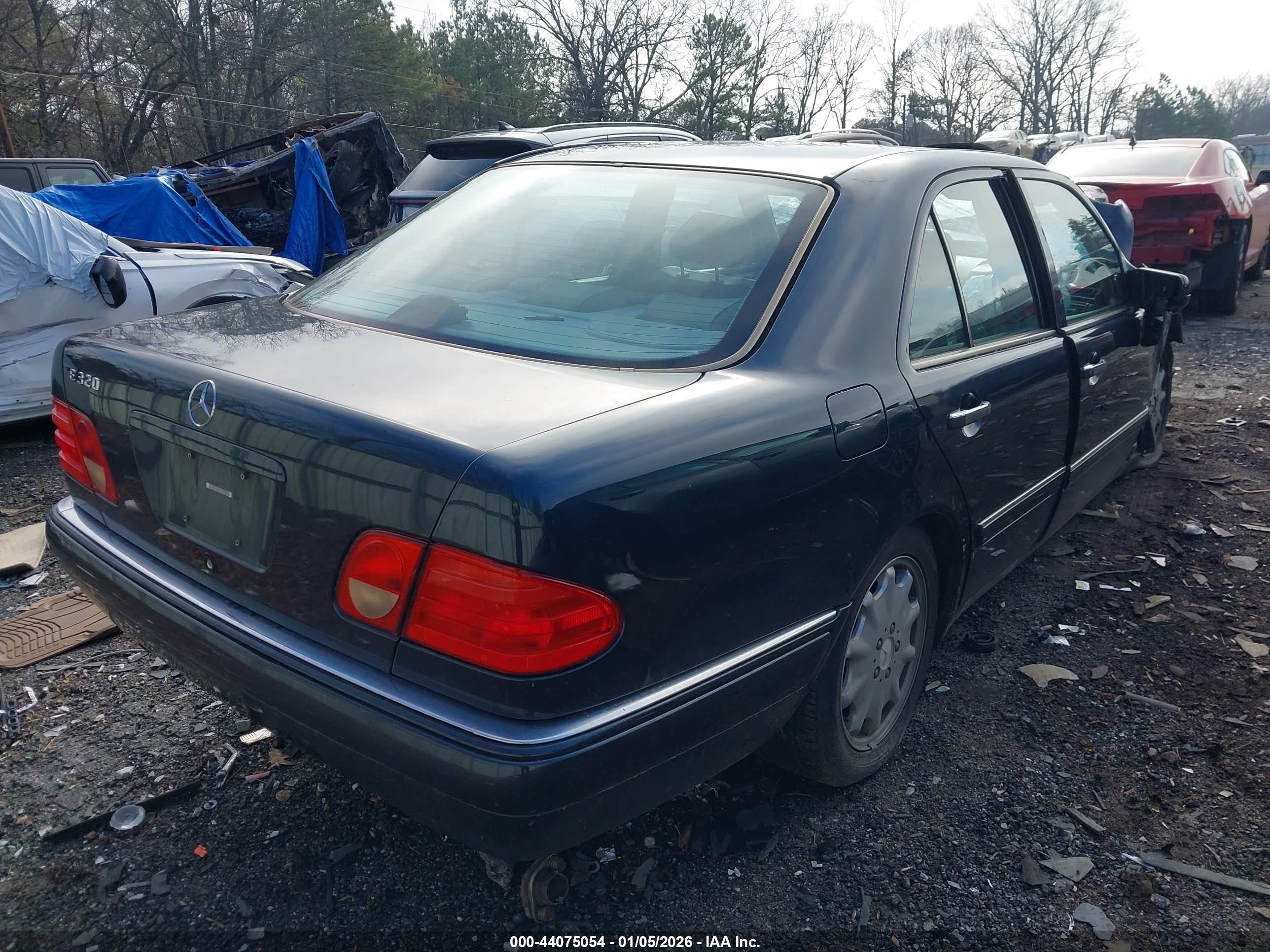 1998 Mercedes-benz E 320   Черный vin: WDBJF65F9WA556120