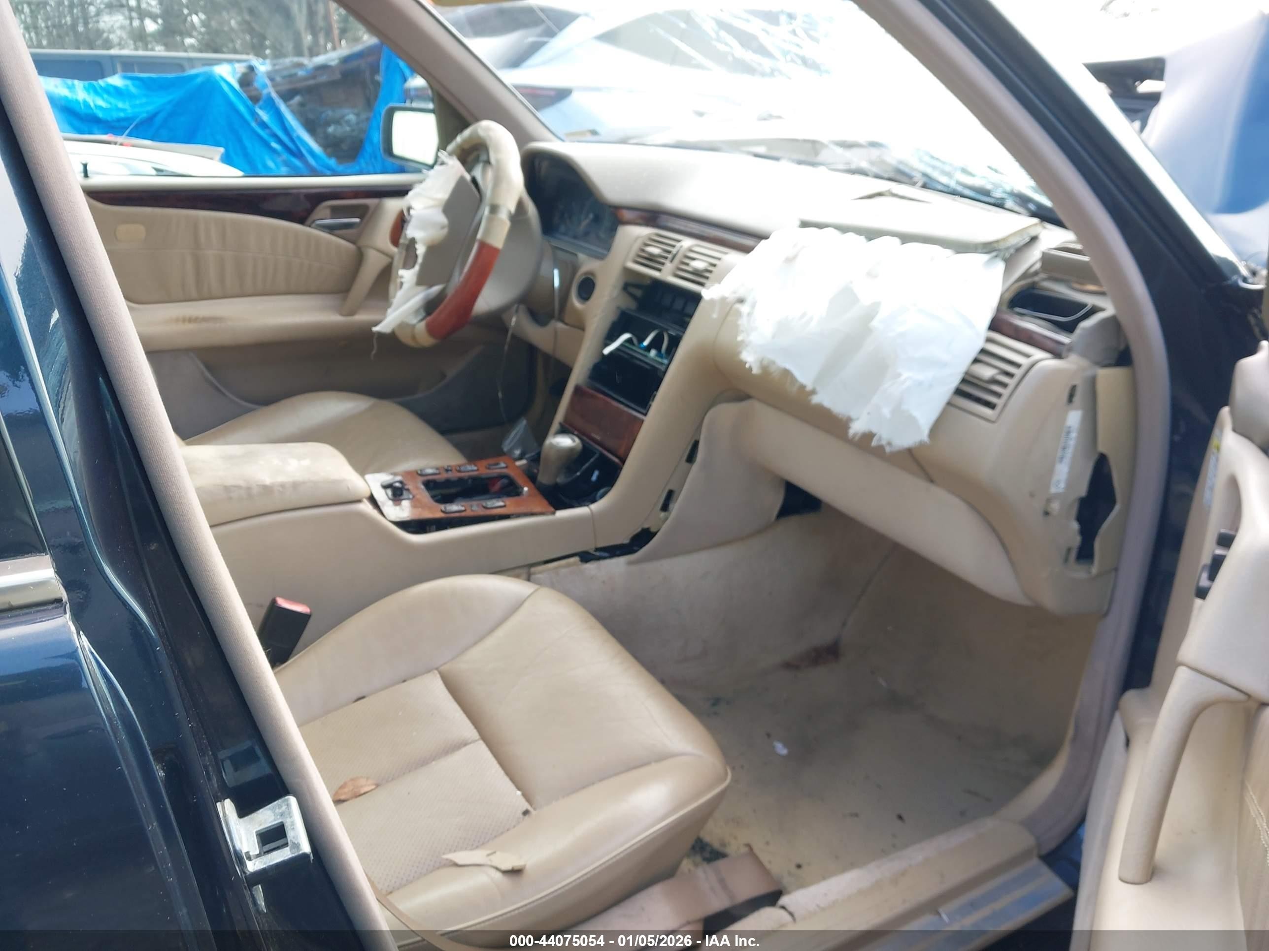 1998 Mercedes-benz E 320   Черный vin: WDBJF65F9WA556120