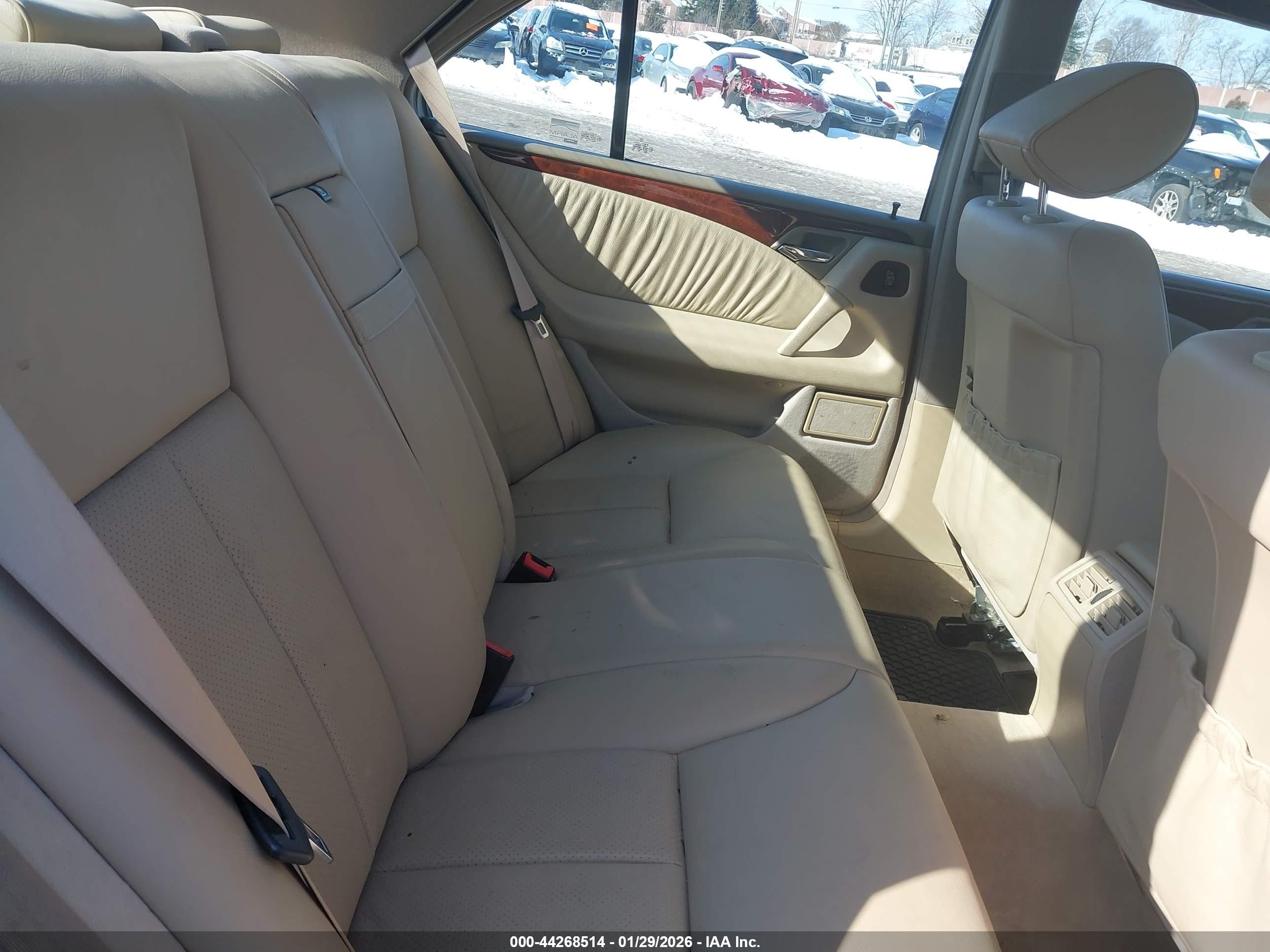 1998 Mercedes-benz E 320   Золотой vin: WDBJF65FXWA584430