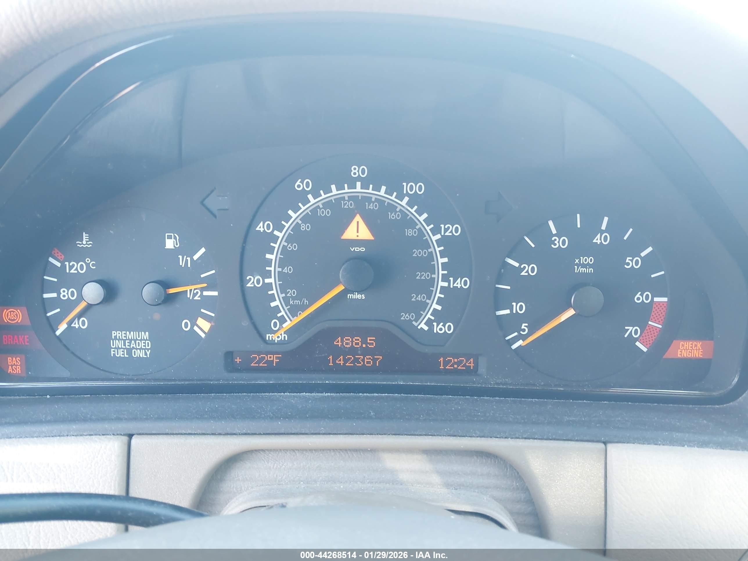 1998 Mercedes-benz E 320   Золотой vin: WDBJF65FXWA584430