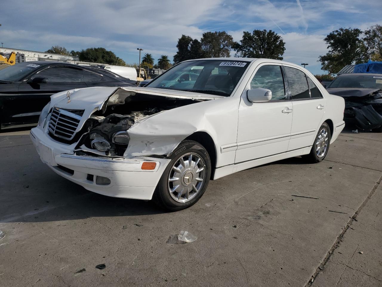 2000 Mercedes-benz E 320 White vin: WDBJF65G3YA959716