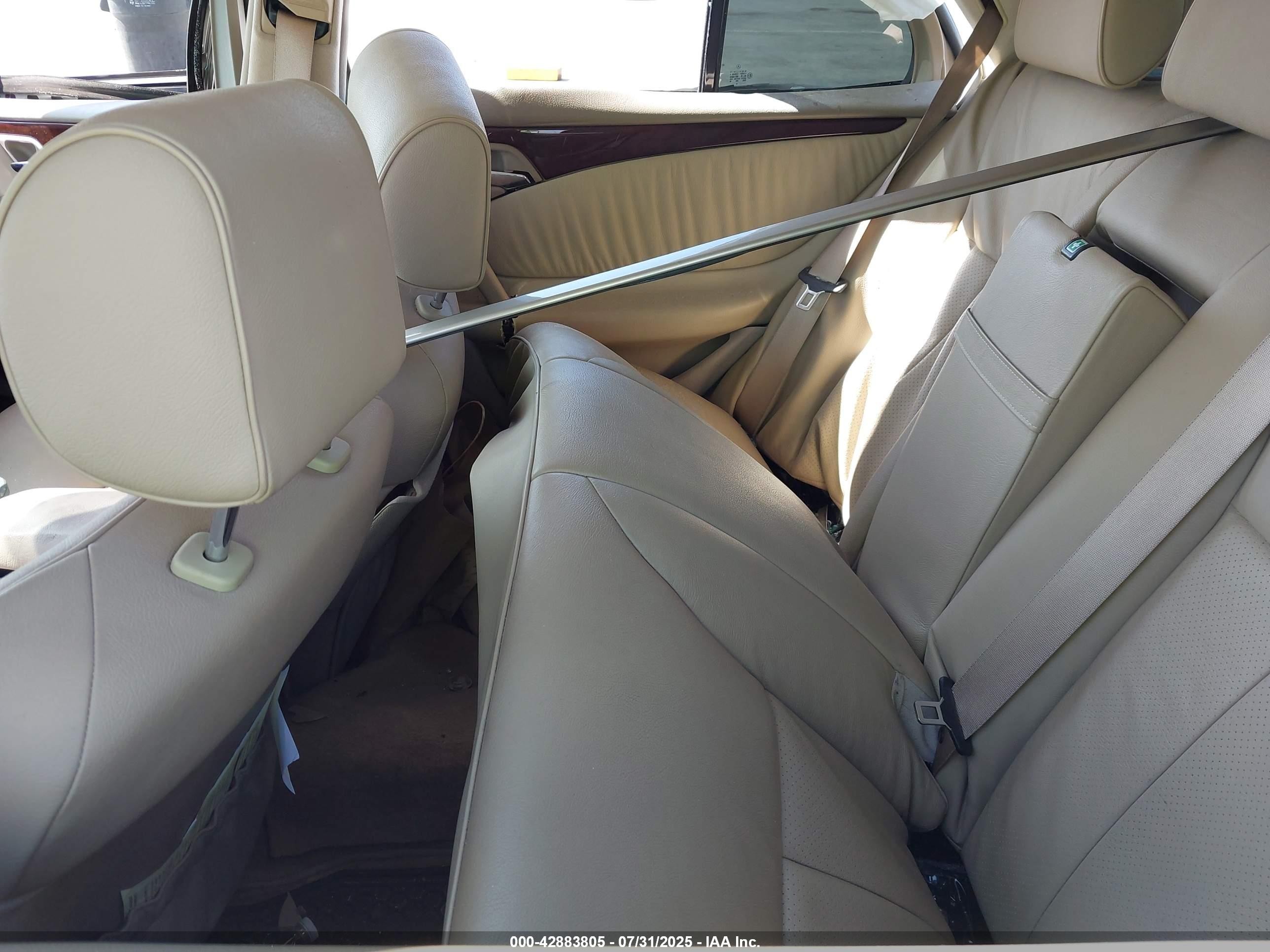 1999 Mercedes-benz E 320   Золотой vin: WDBJF65H0XA875182