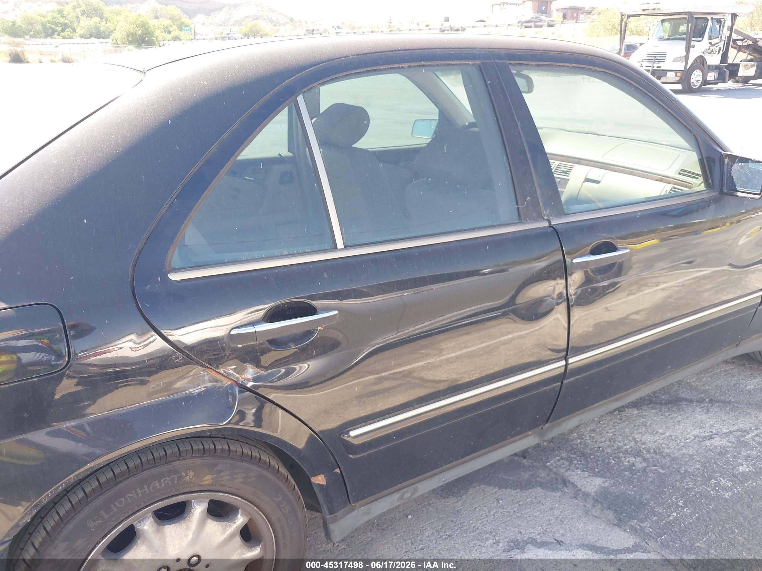1999 Mercedes-benz E 320 Black vin: WDBJF65H0XA899126