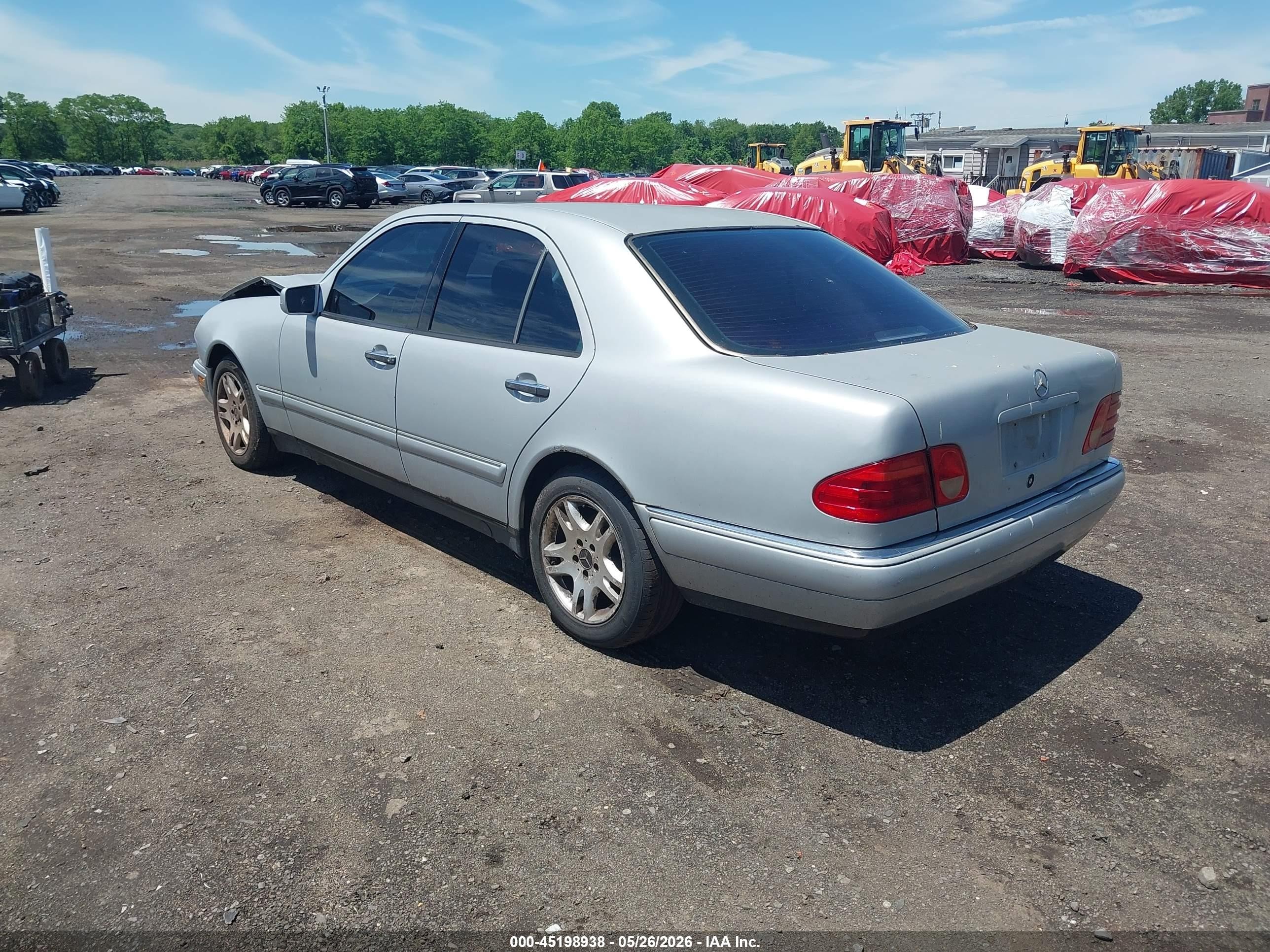 1999 Mercedes-benz E 320   Серебряный vin: WDBJF65H1XA808736
