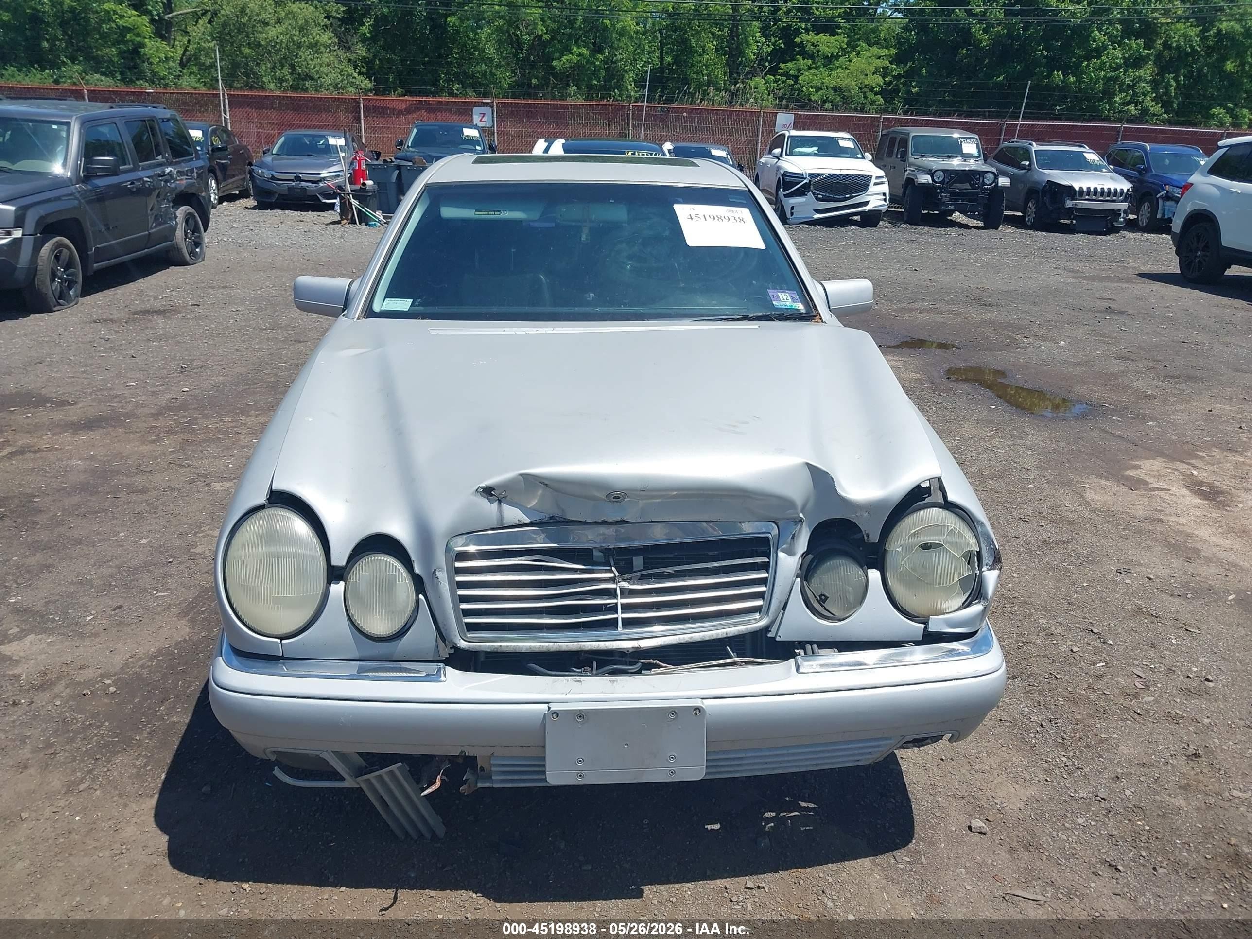 1999 Mercedes-benz E 320   Серебряный vin: WDBJF65H1XA808736