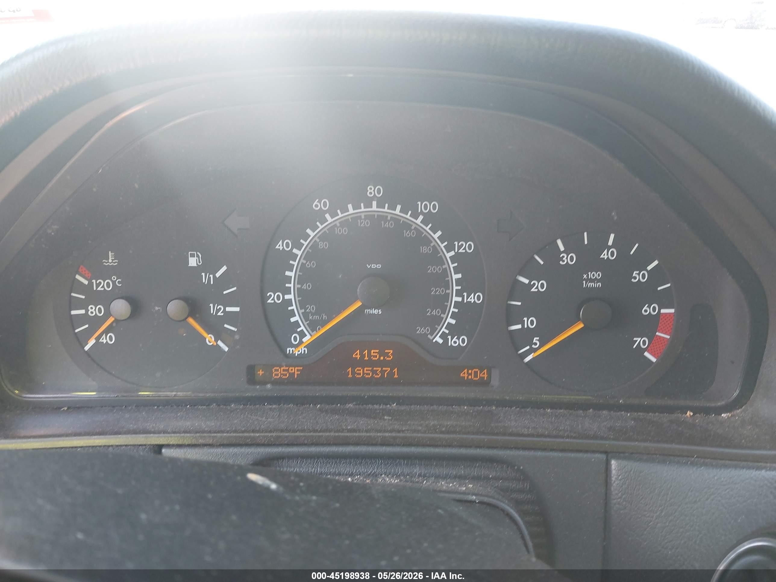 1999 Mercedes-benz E 320   Серебряный vin: WDBJF65H1XA808736