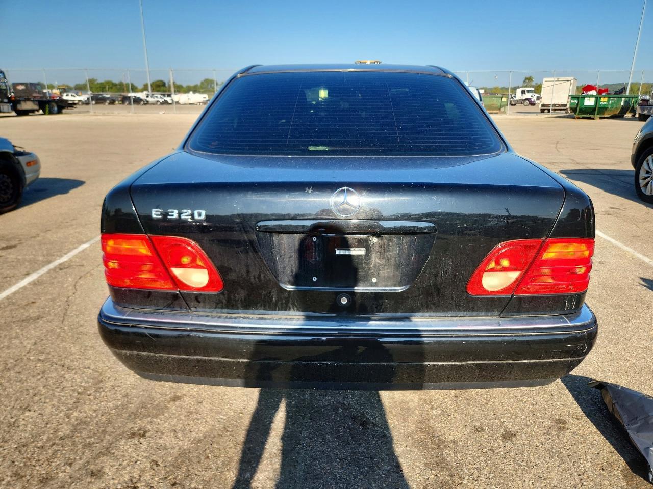 1999 Mercedes-benz E 320 Черный vin: WDBJF65H1XA828744