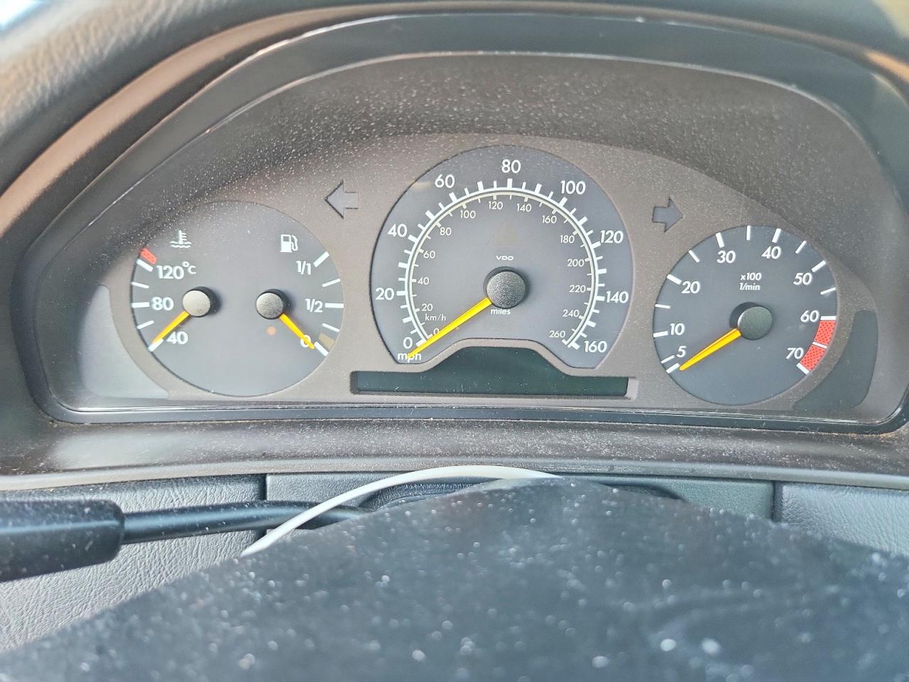 1999 Mercedes-benz E 320 Черный vin: WDBJF65H1XA828744
