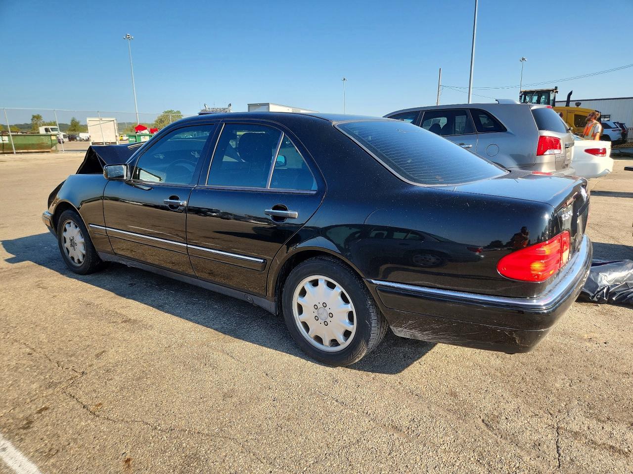 1999 Mercedes-benz E 320 Черный vin: WDBJF65H1XA828744