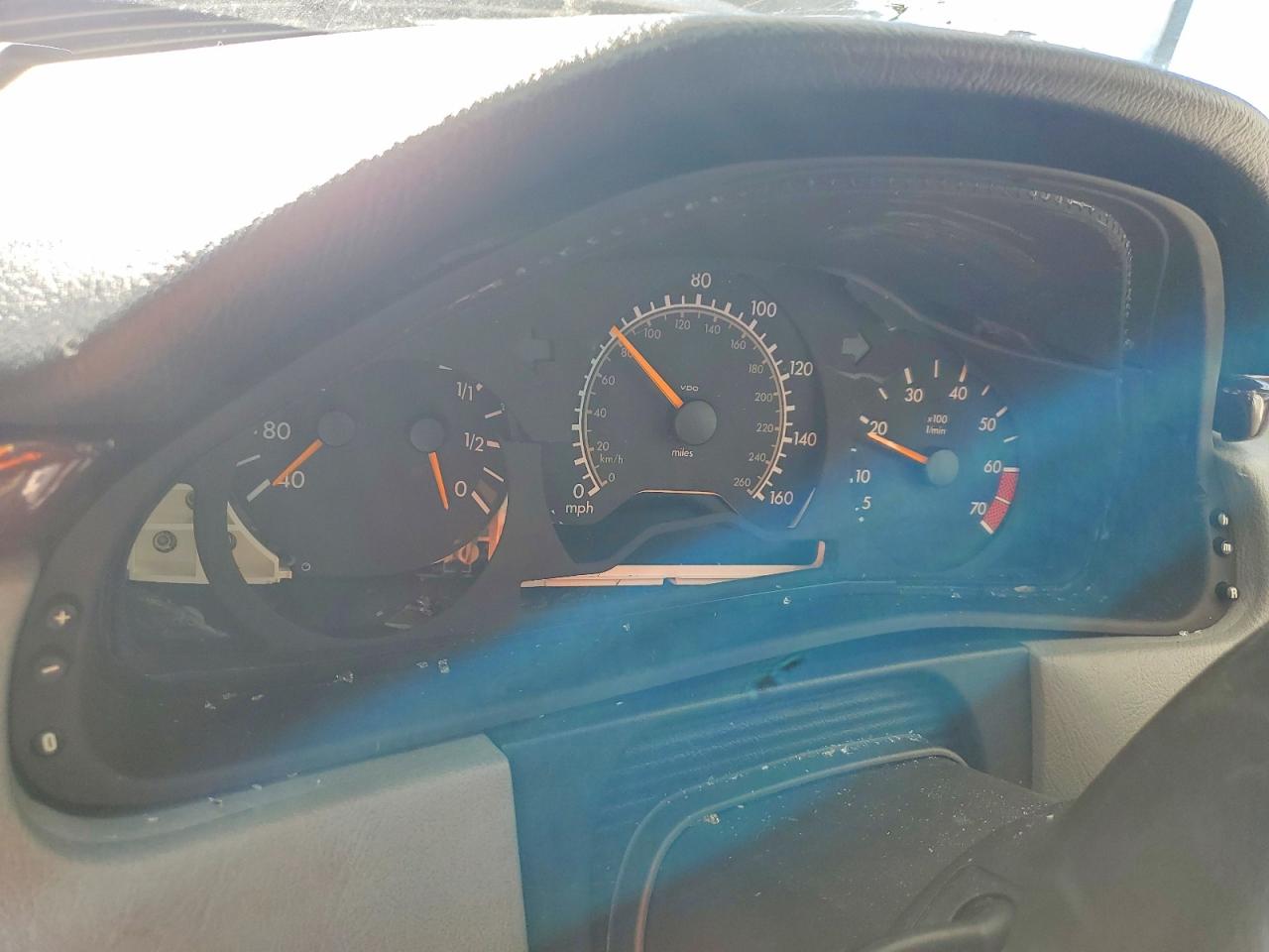 1999 Mercedes-benz E 320 Серебряный vin: WDBJF65H1XA908836