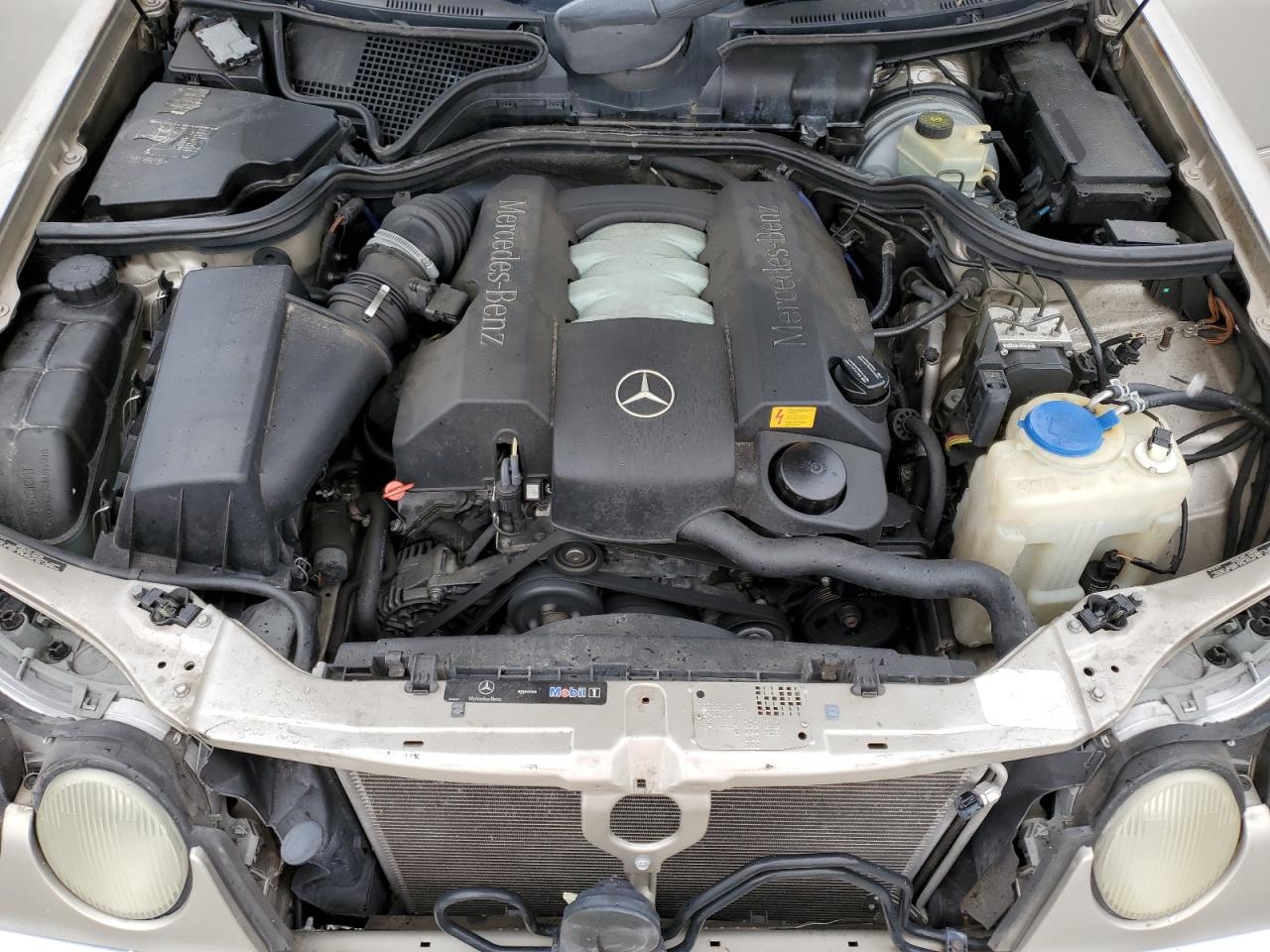 1999 Mercedes-benz E 320 Золотой vin: WDBJF65H2XA789971