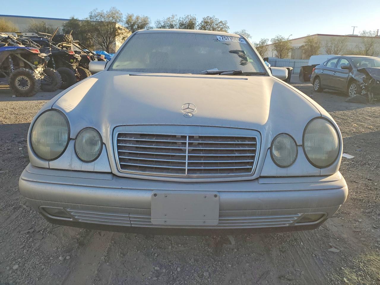 1999 Mercedes-benz E 320 Silver vin: WDBJF65H3XA858165