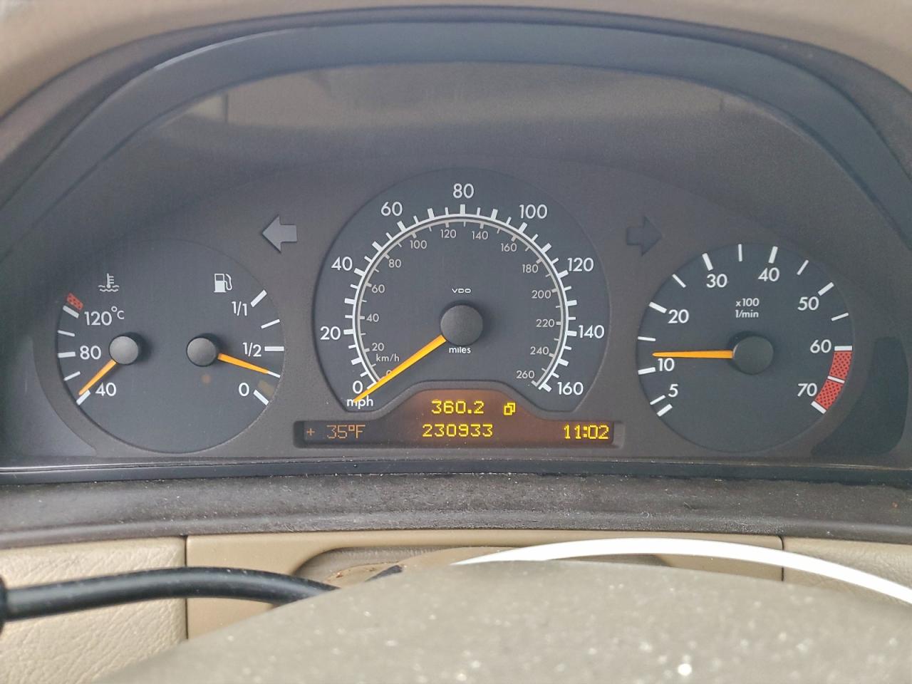 1999 Mercedes-benz E 320 Black vin: WDBJF65H3XA891084