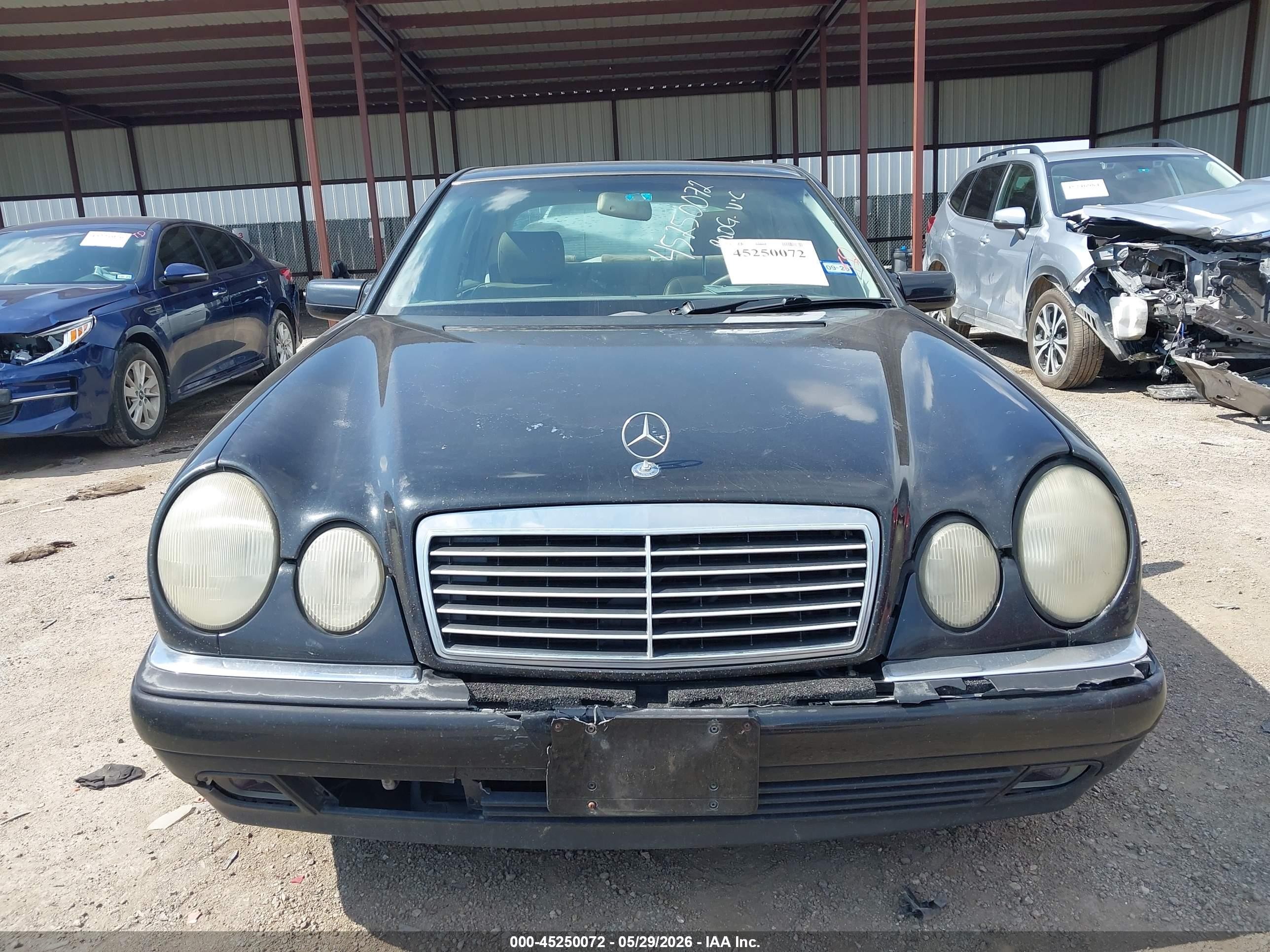 1999 Mercedes-benz E 320   Черный vin: WDBJF65H3XA898911