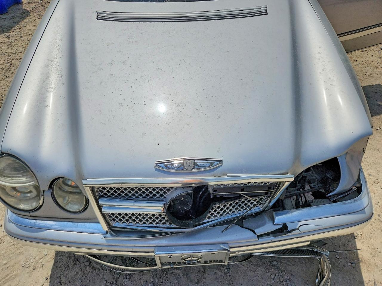 1999 Mercedes-benz E 320 Silver vin: WDBJF65H4XA763288