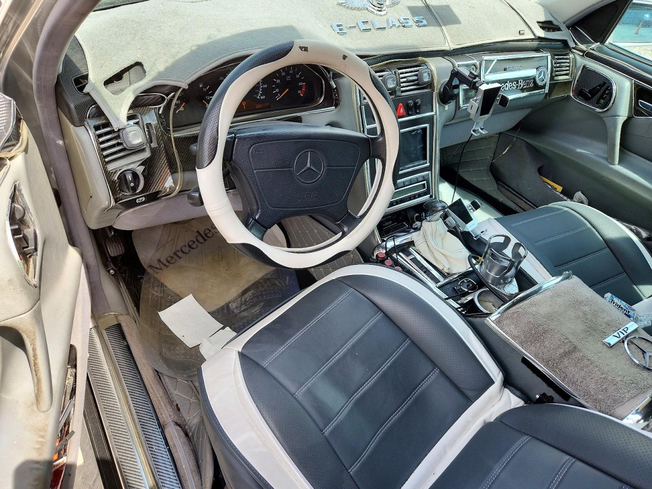 1999 Mercedes-benz E 320 Silver vin: WDBJF65H4XA763288