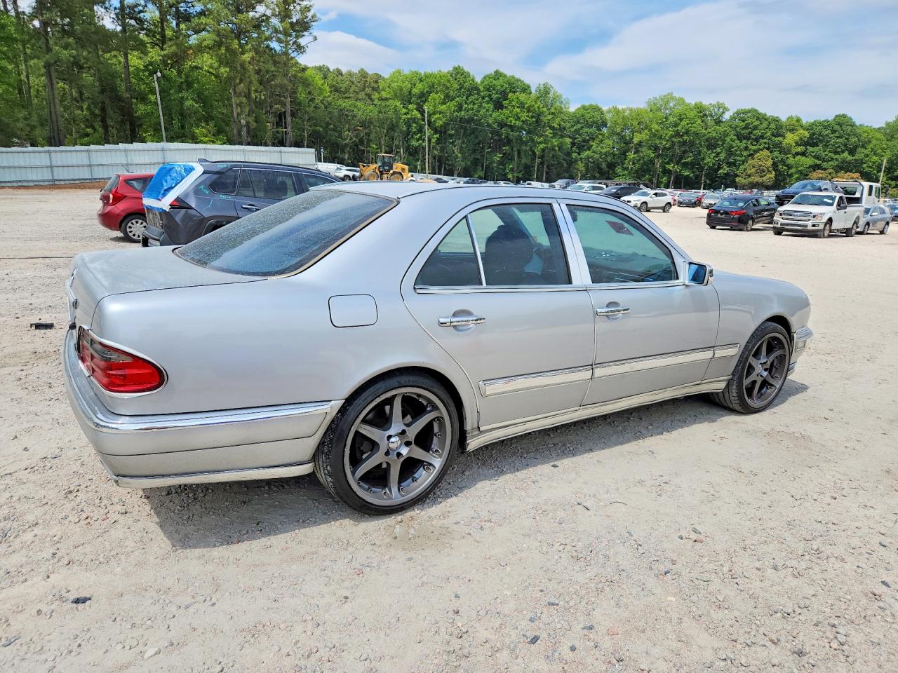 1999 Mercedes-benz E 320 Silver vin: WDBJF65H4XA763288