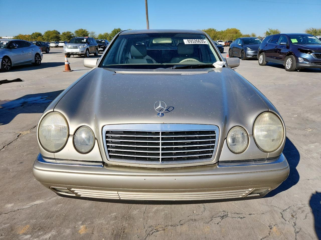1999 Mercedes-benz E 320 Gold vin: WDBJF65H4XA790071