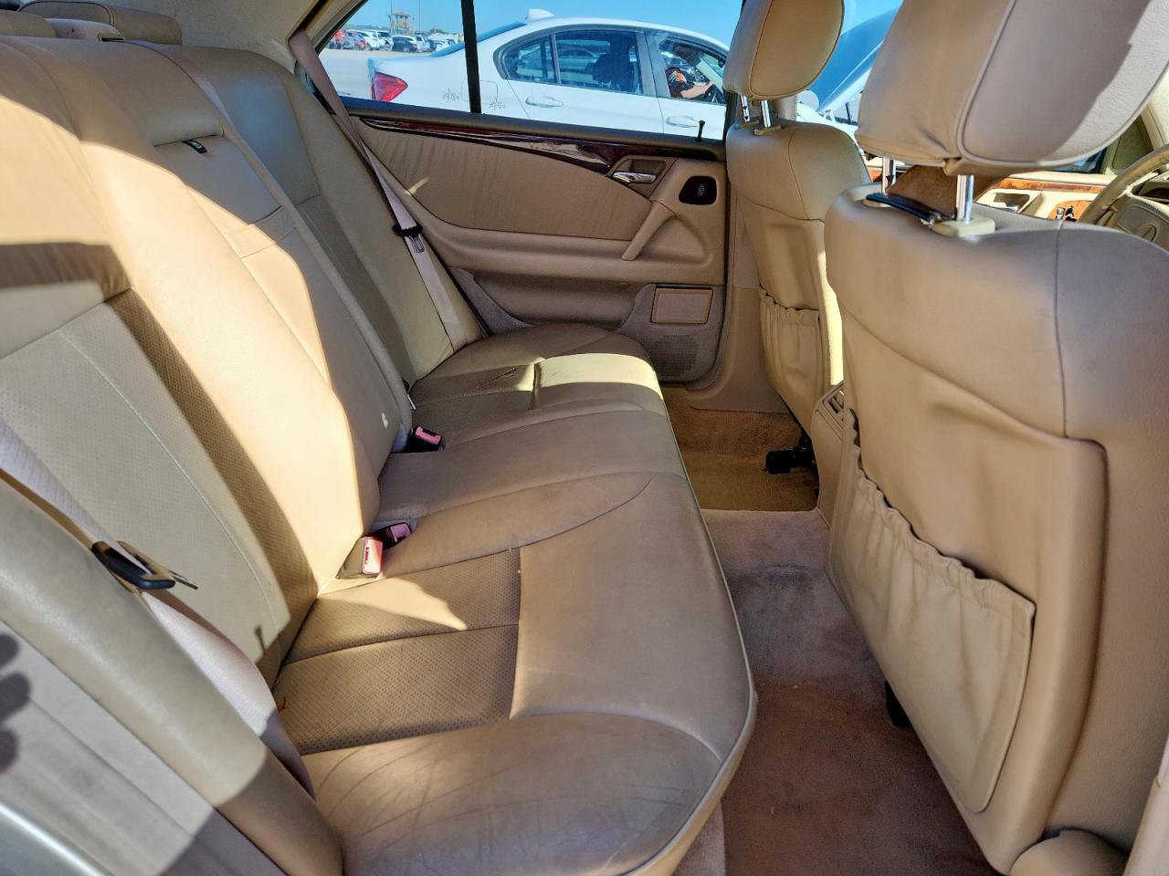 1999 Mercedes-benz E 320 Gold vin: WDBJF65H4XA790071