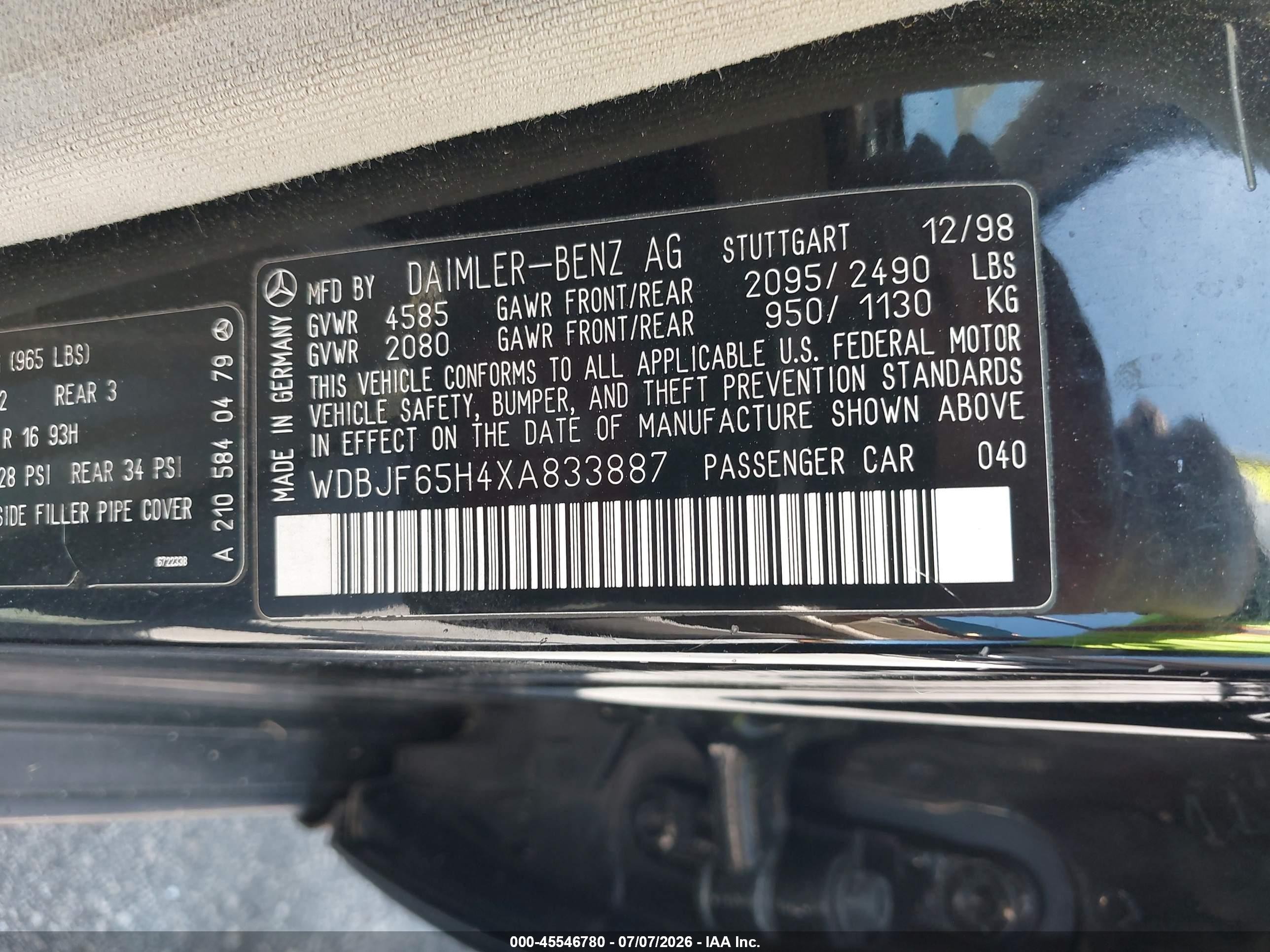 1999 Mercedes-benz E 320   Black vin: WDBJF65H4XA833887