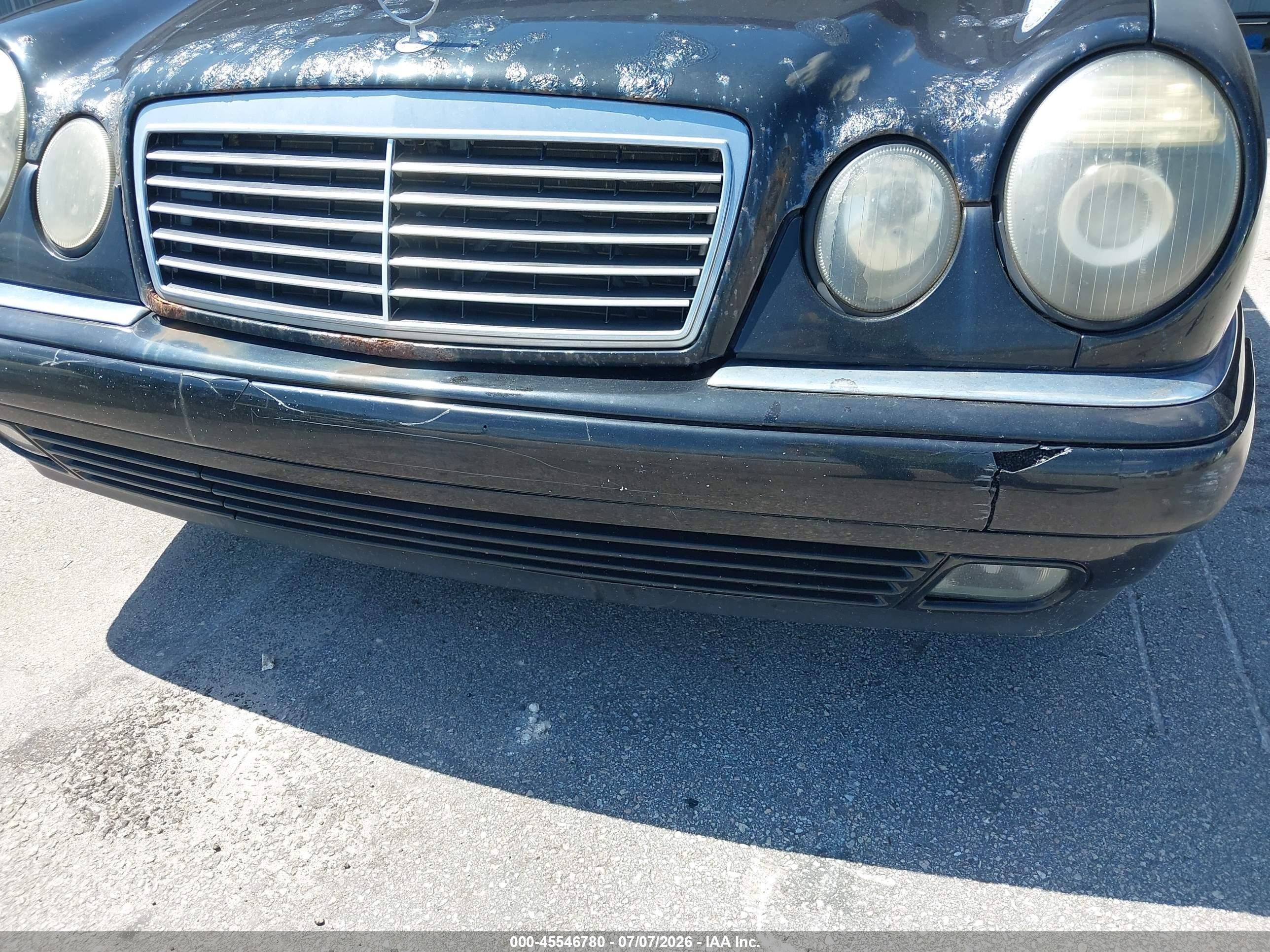 1999 Mercedes-benz E 320   Black vin: WDBJF65H4XA833887