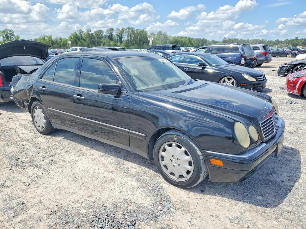 1999 Mercedes-benz E 320 Black vin: WDBJF65H4XA896858