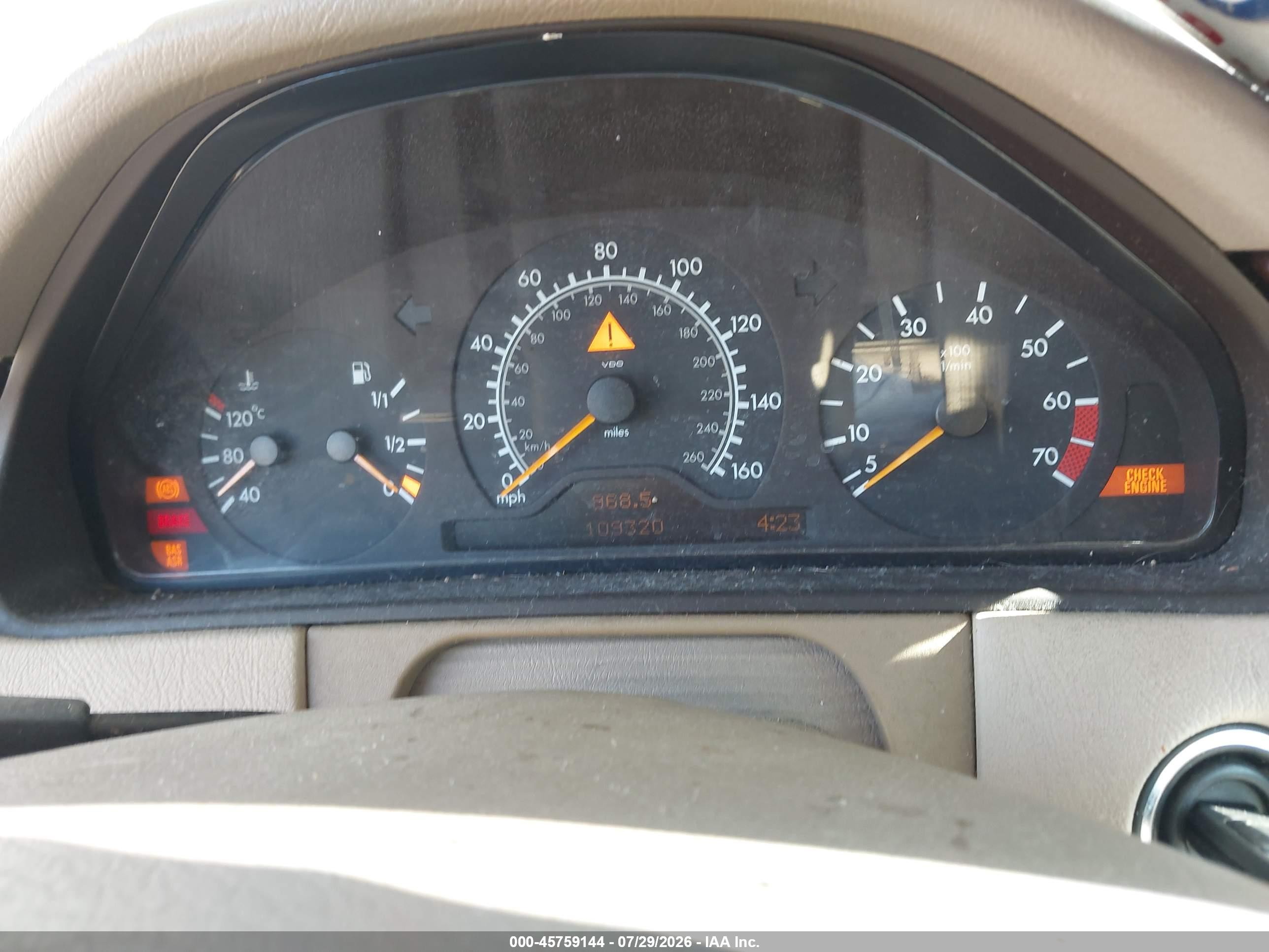 1999 Mercedes-benz E 320   Tan vin: WDBJF65H5XA875145